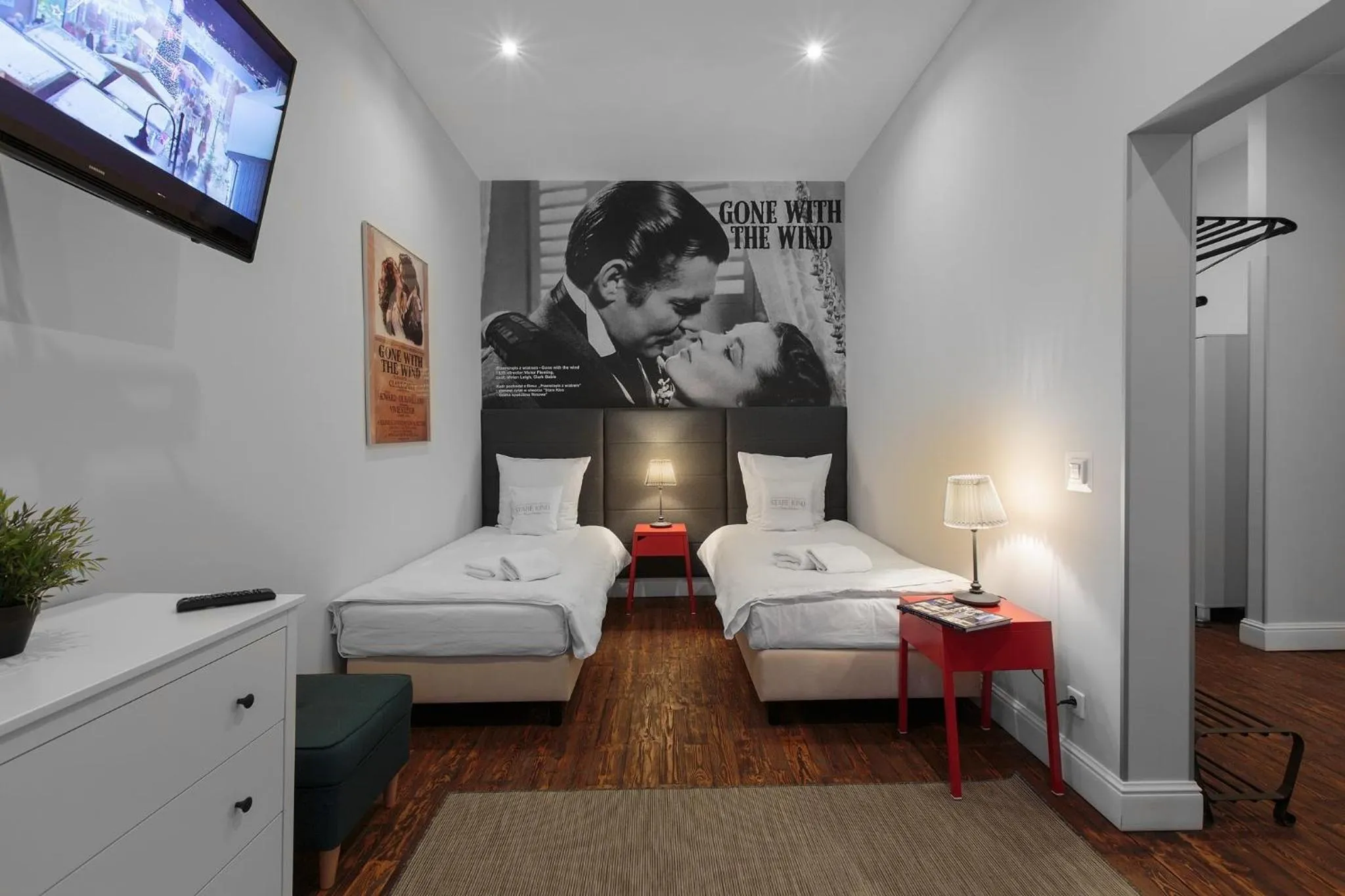 Bed in Cinema Rooms - Piotrkowska