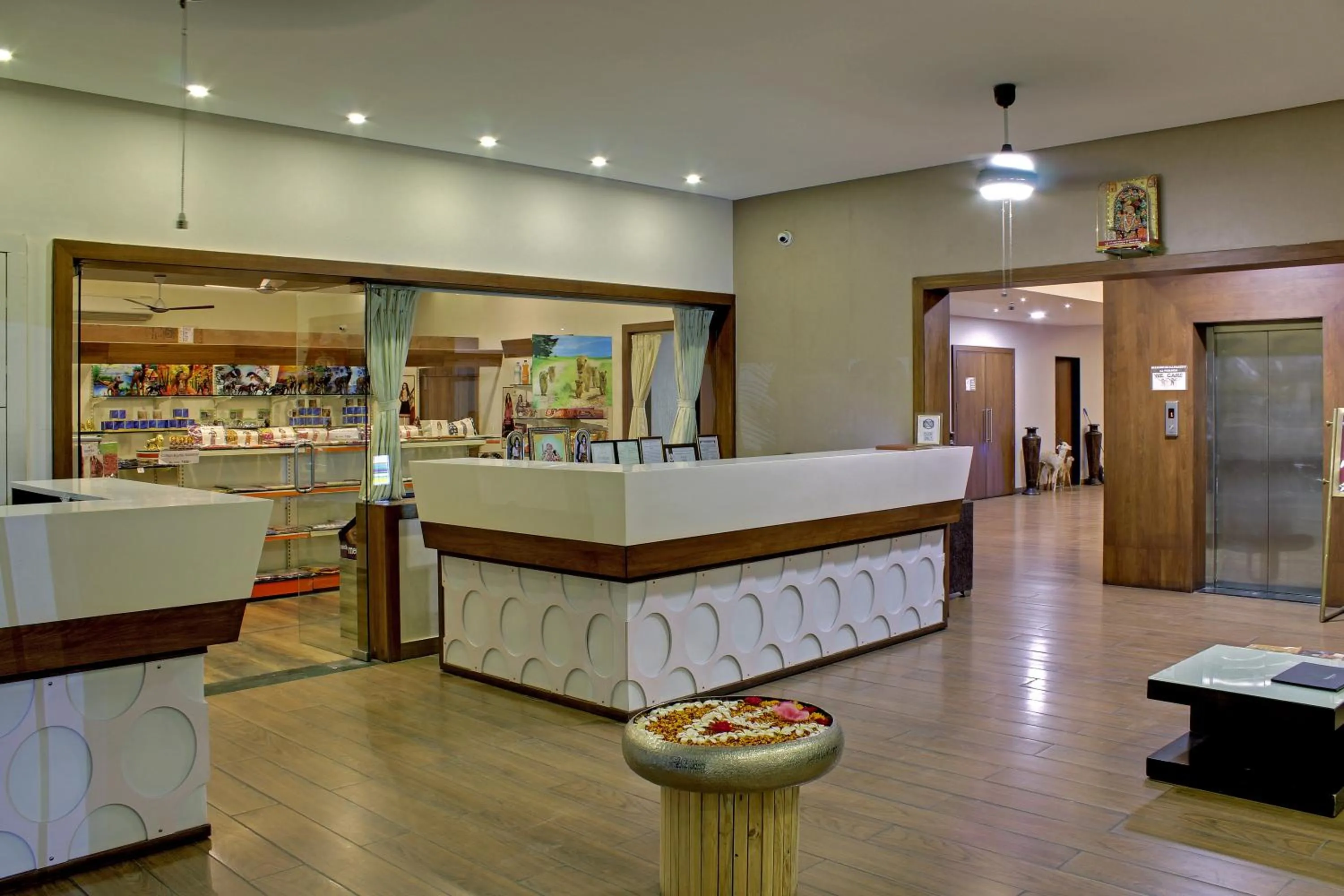 Lobby or reception in Vishal Lords Inn Gir Forest