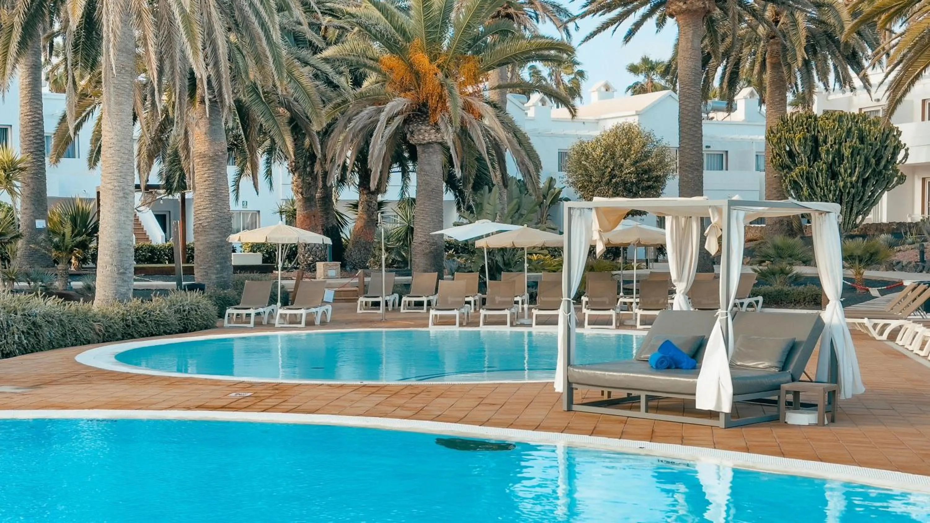 Swimming pool in Labranda Corralejo Village