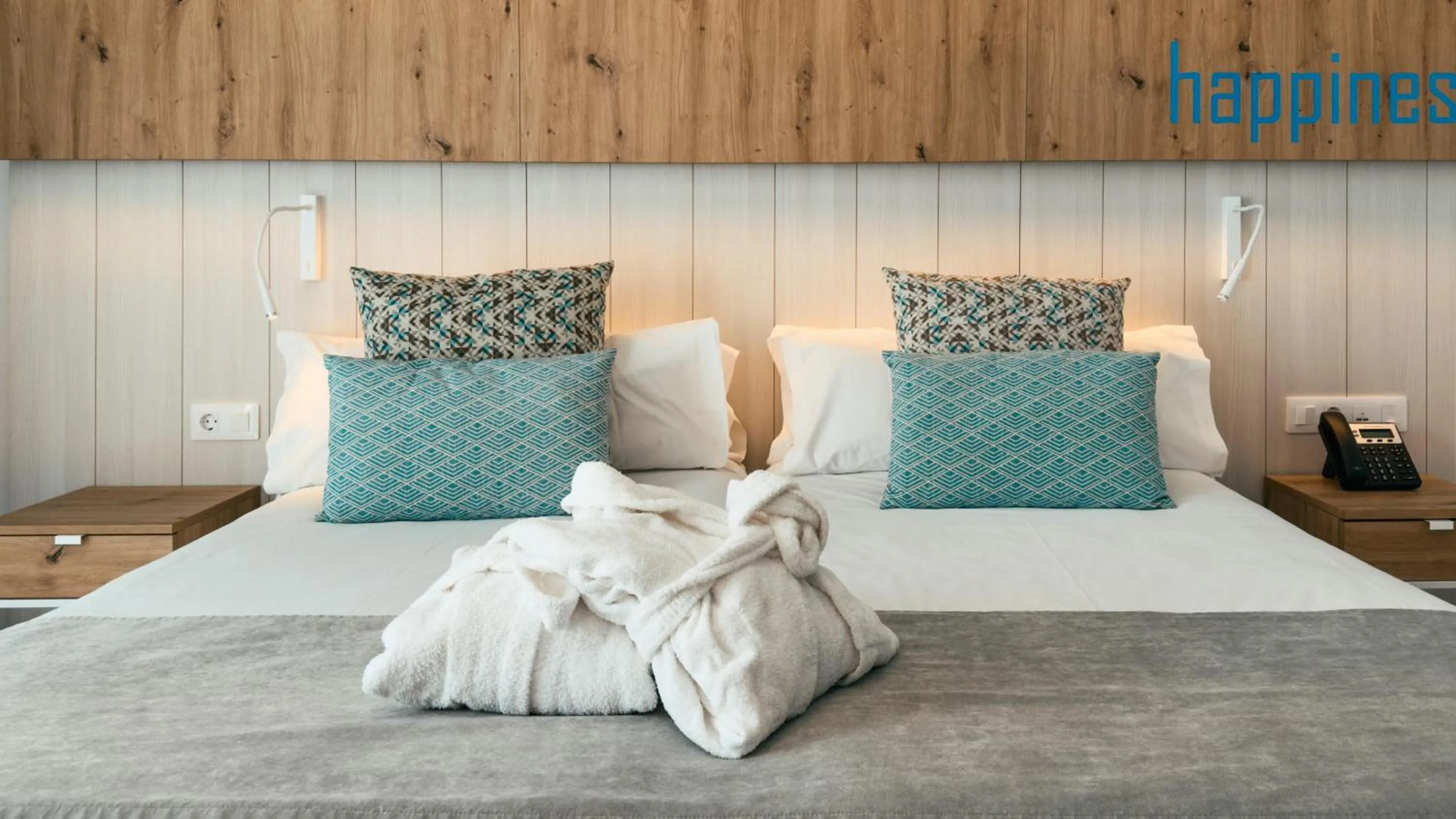 Photo of the whole room, Bed in Labranda Corralejo Village