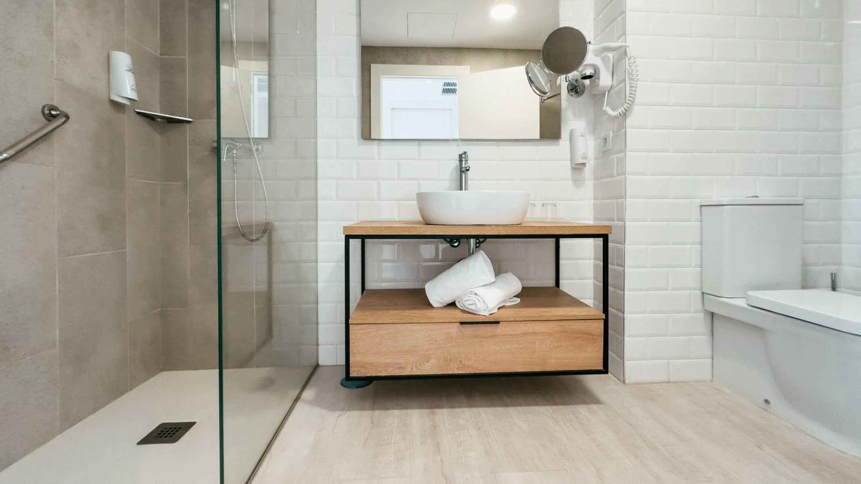 Photo of the whole room in Labranda Corralejo Village