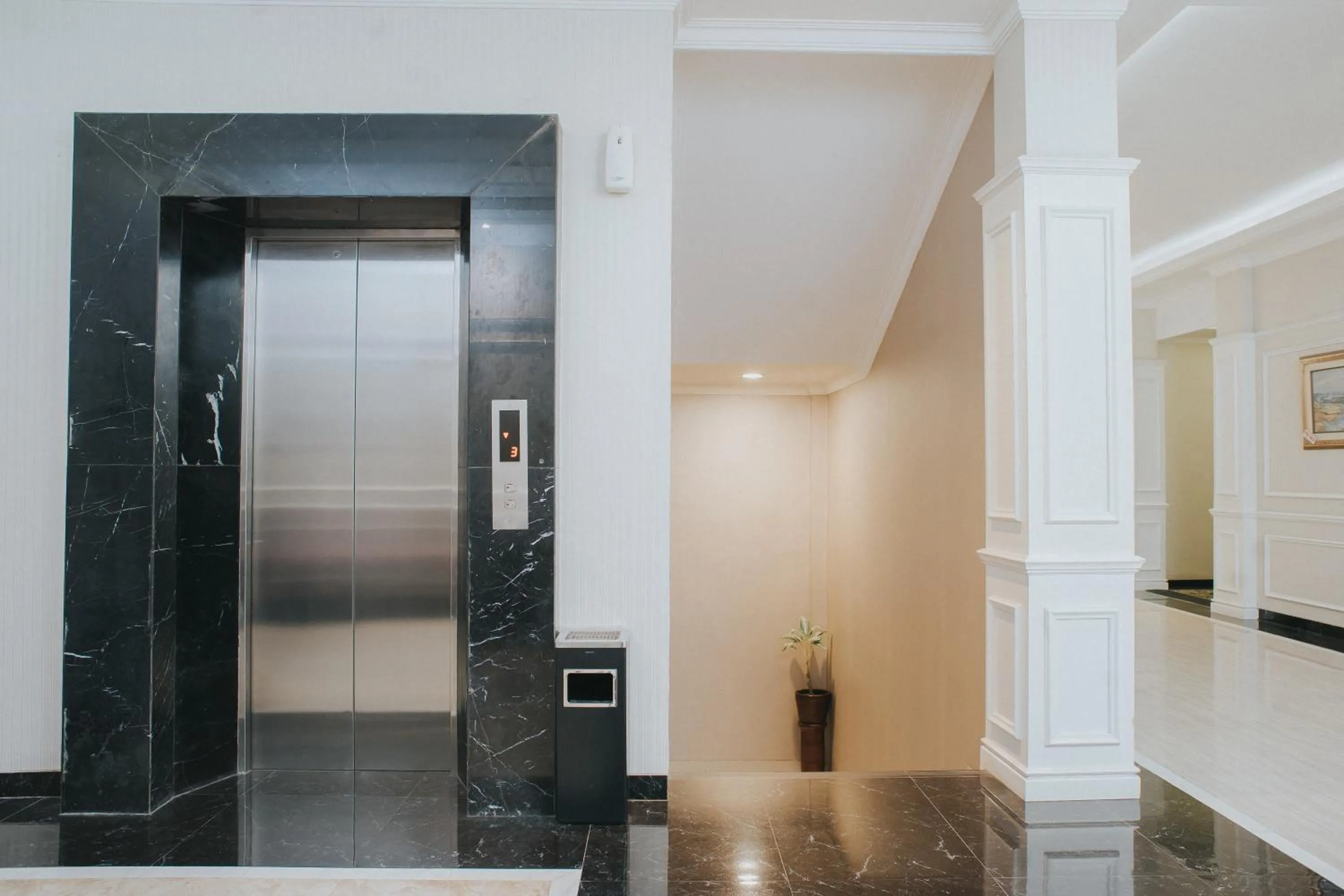 Property building in Adhiwangsa Hotel