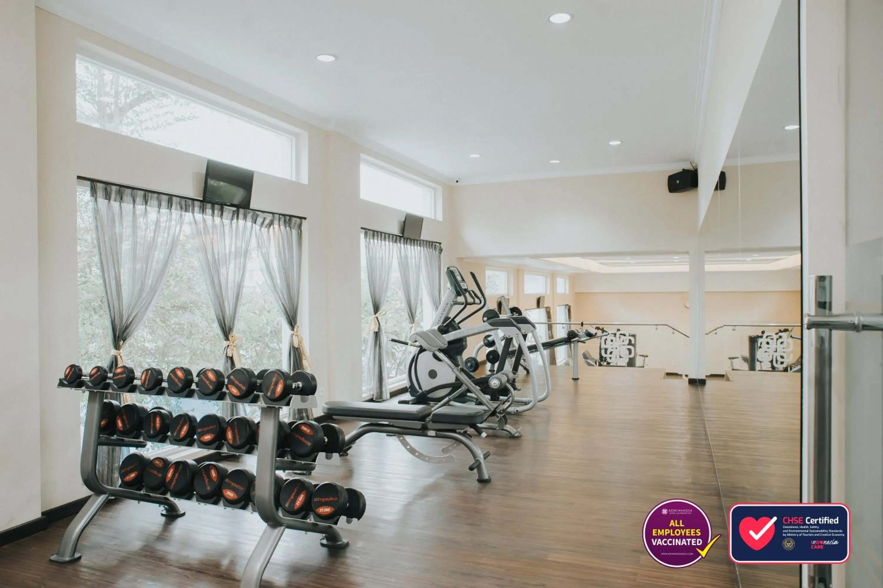 Fitness centre/facilities in Adhiwangsa Hotel
