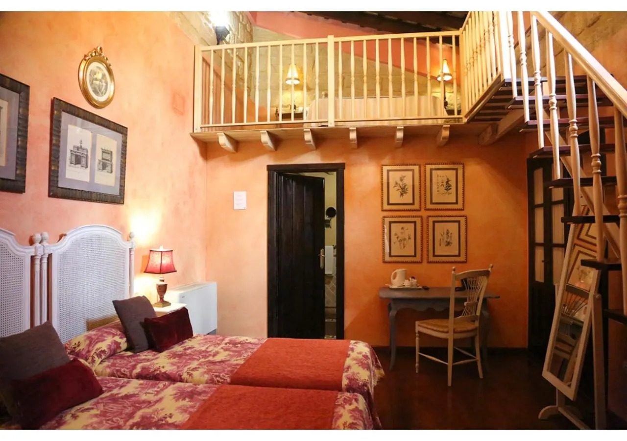 Decorative detail, Bed in La Casona de Calderón Gastronomic & Boutique Hotel
