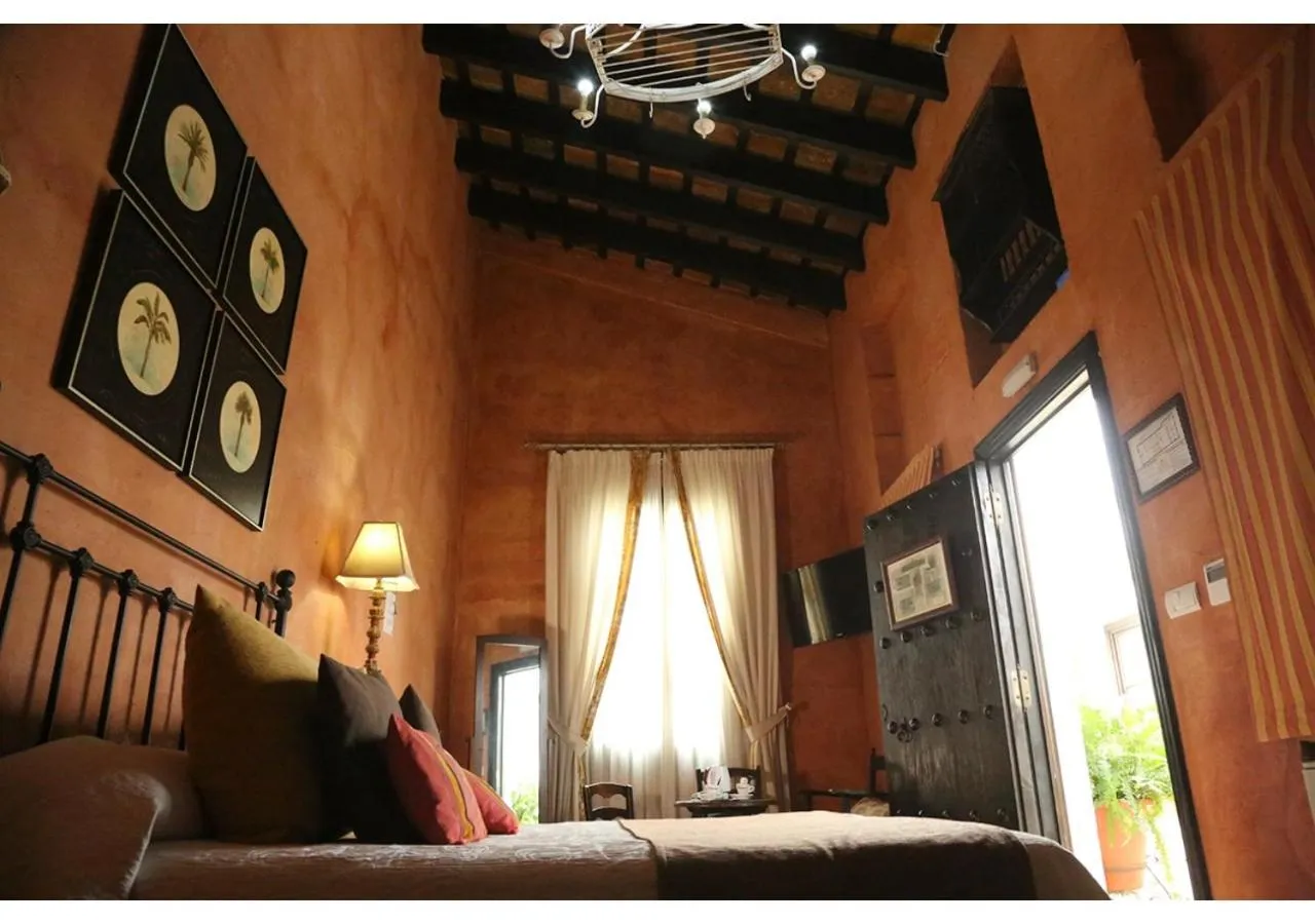 Decorative detail, Bed in La Casona de Calderón Gastronomic & Boutique Hotel