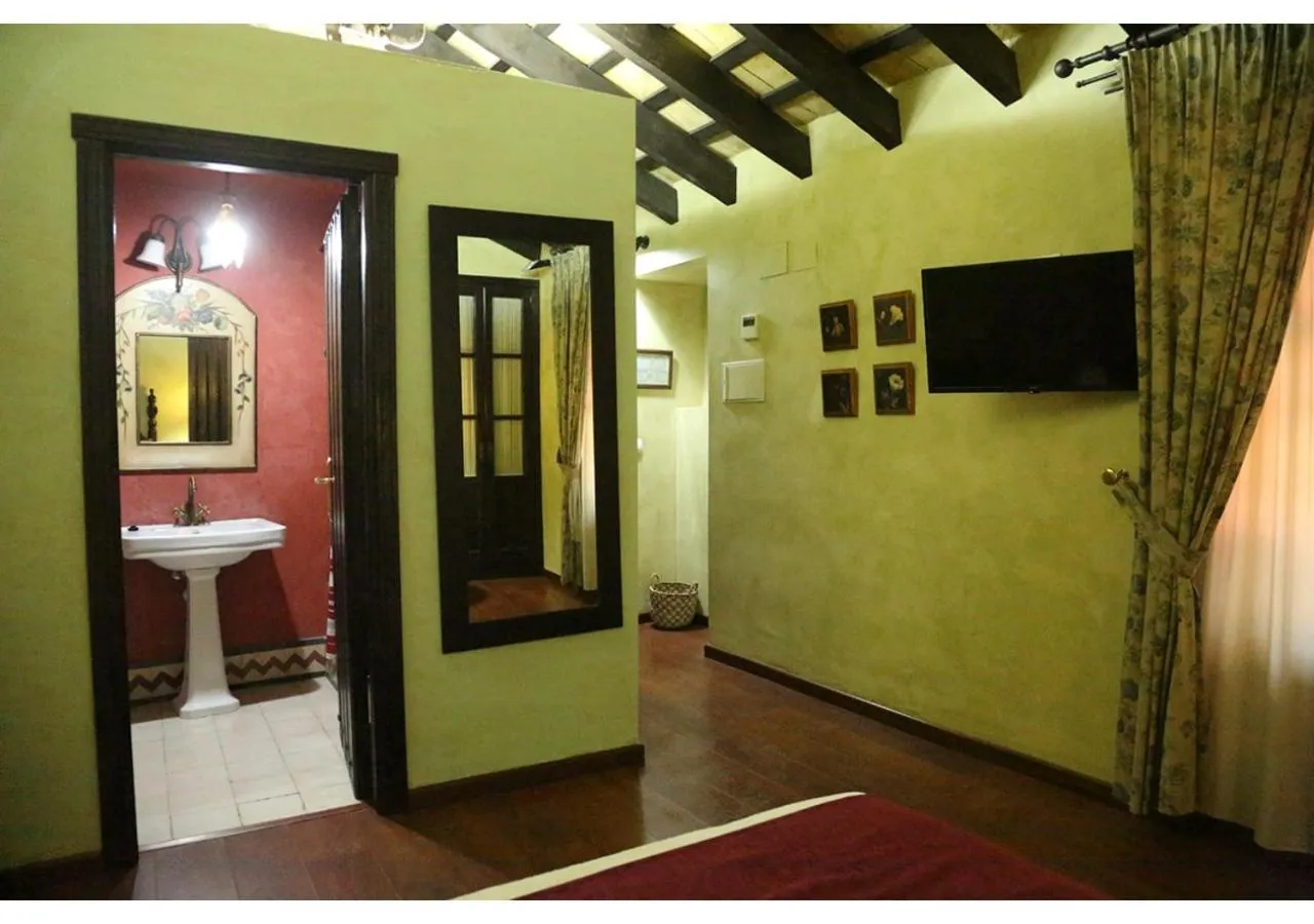 Decorative detail, Bed in La Casona de Calderón Gastronomic & Boutique Hotel
