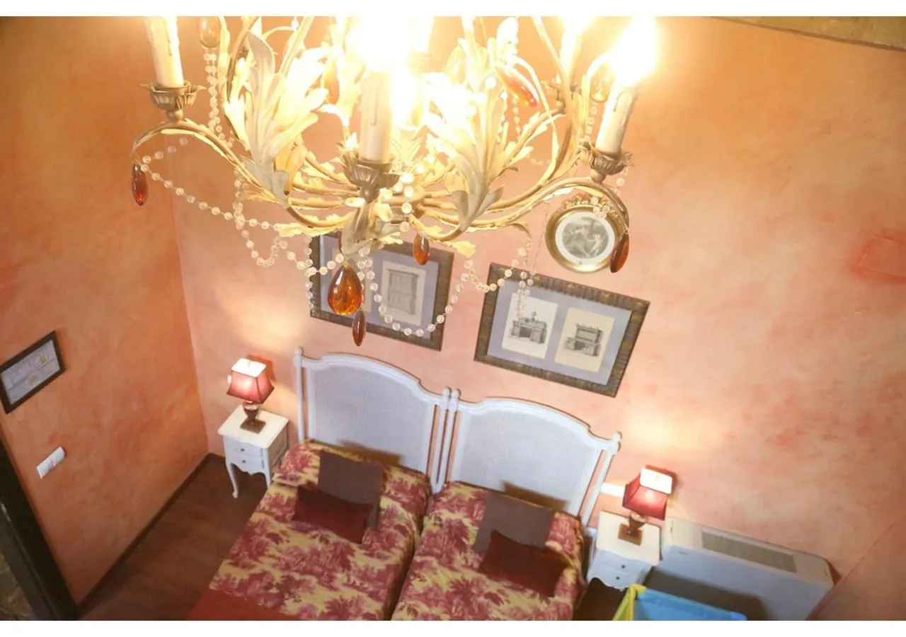 Decorative detail in La Casona de Calderón Gastronomic & Boutique Hotel