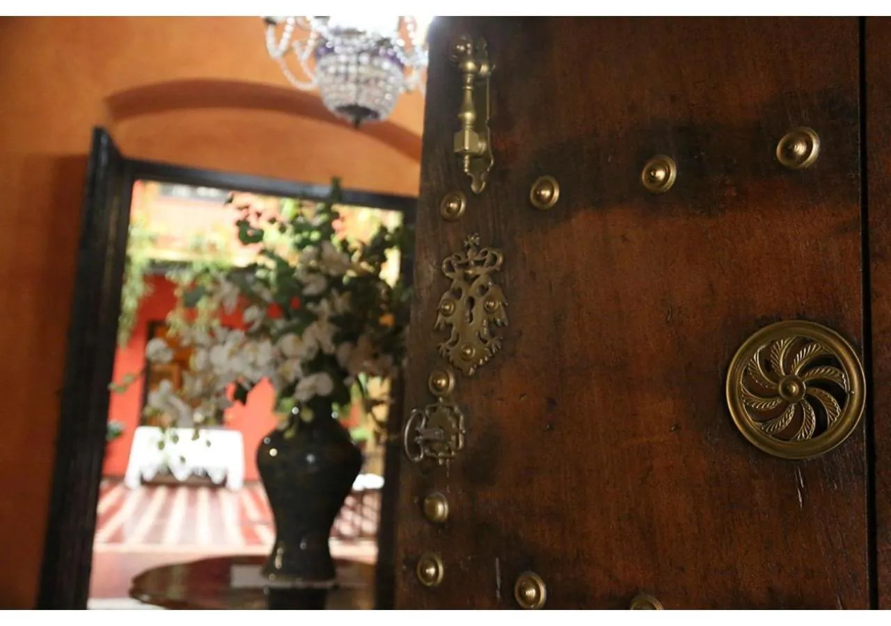 Decorative detail in La Casona de Calderón Gastronomic & Boutique Hotel