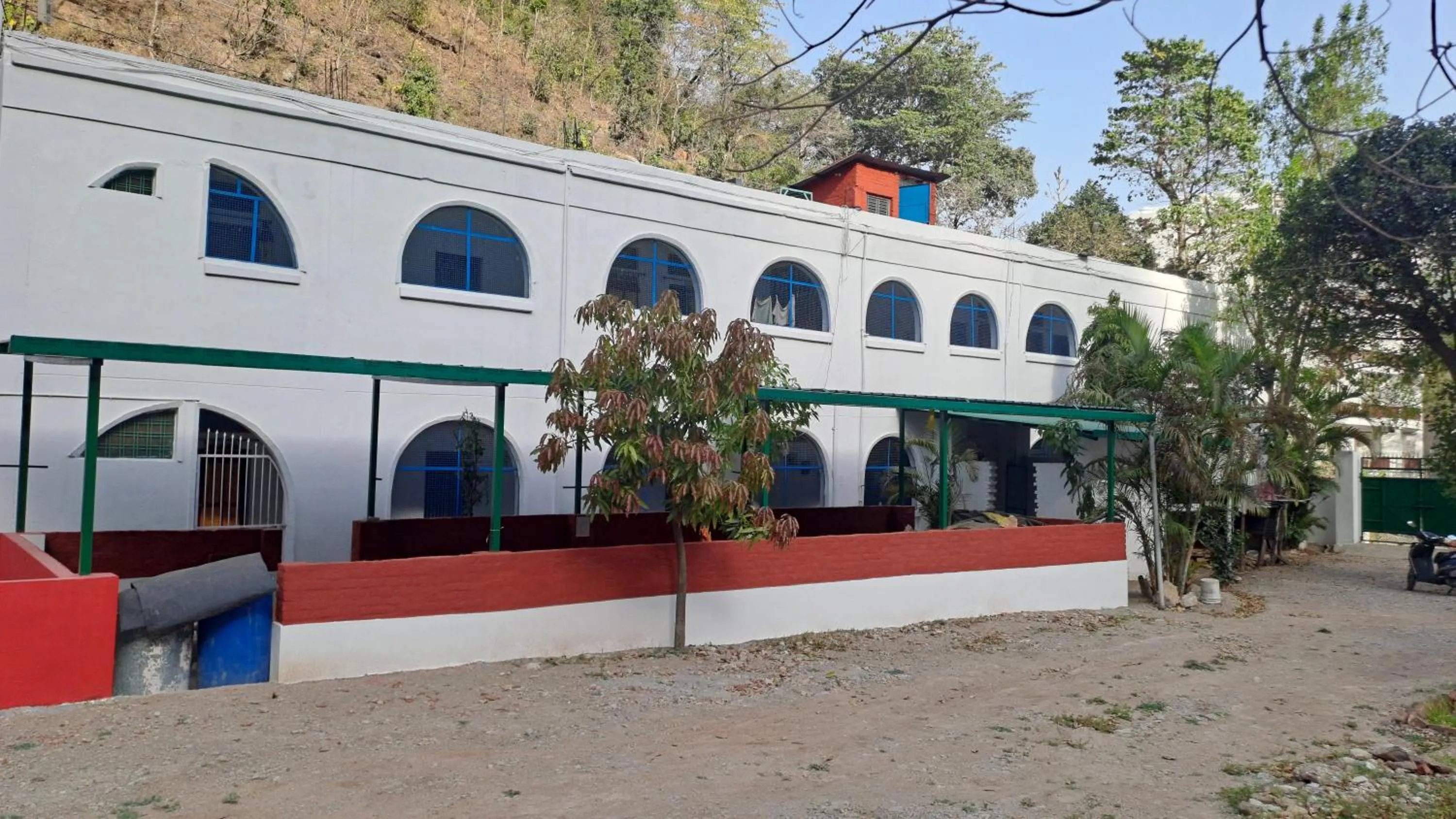 Property building in Swami Samarpan Ashram