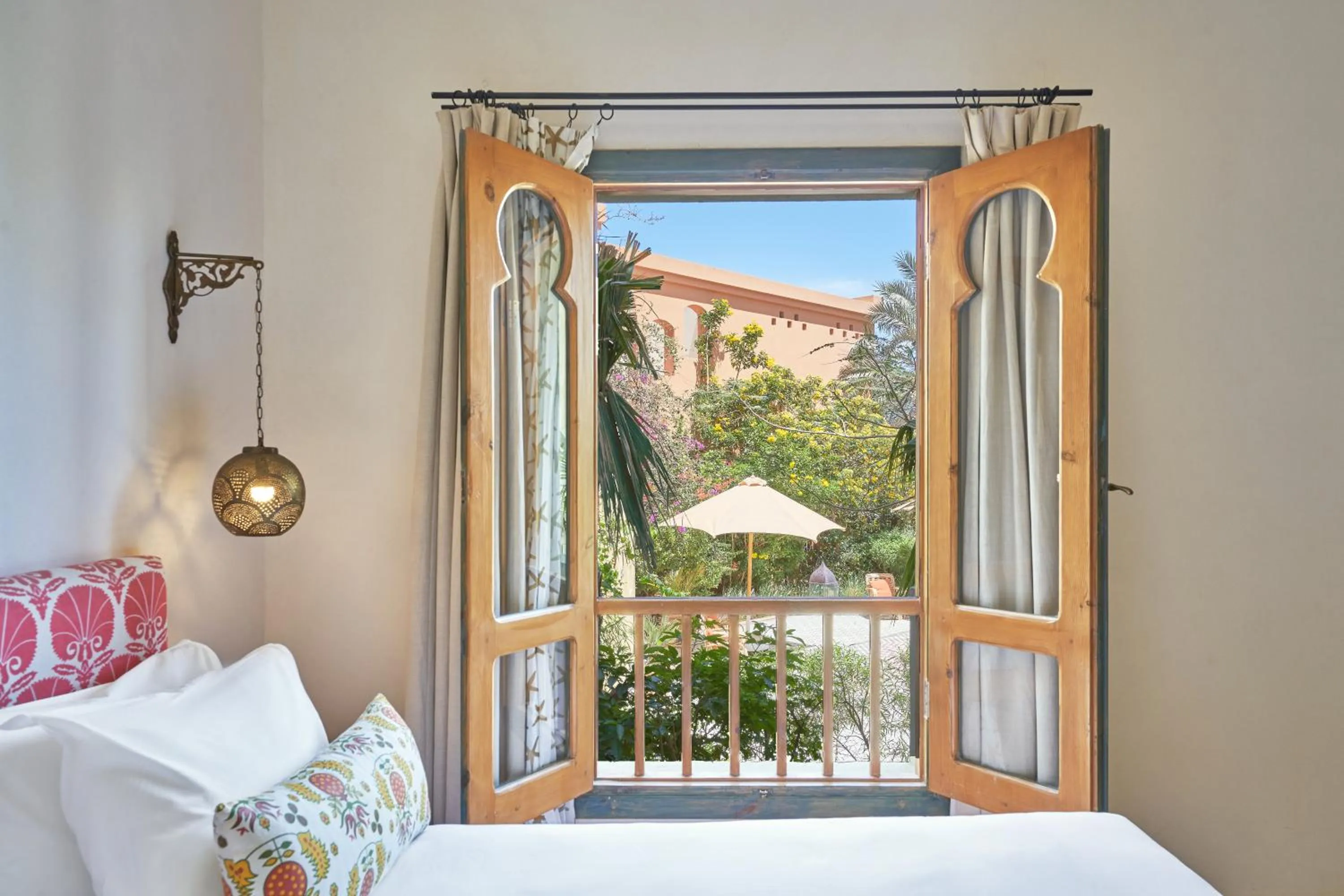 View (from property/room), Bed in Ali Pasha Hotel