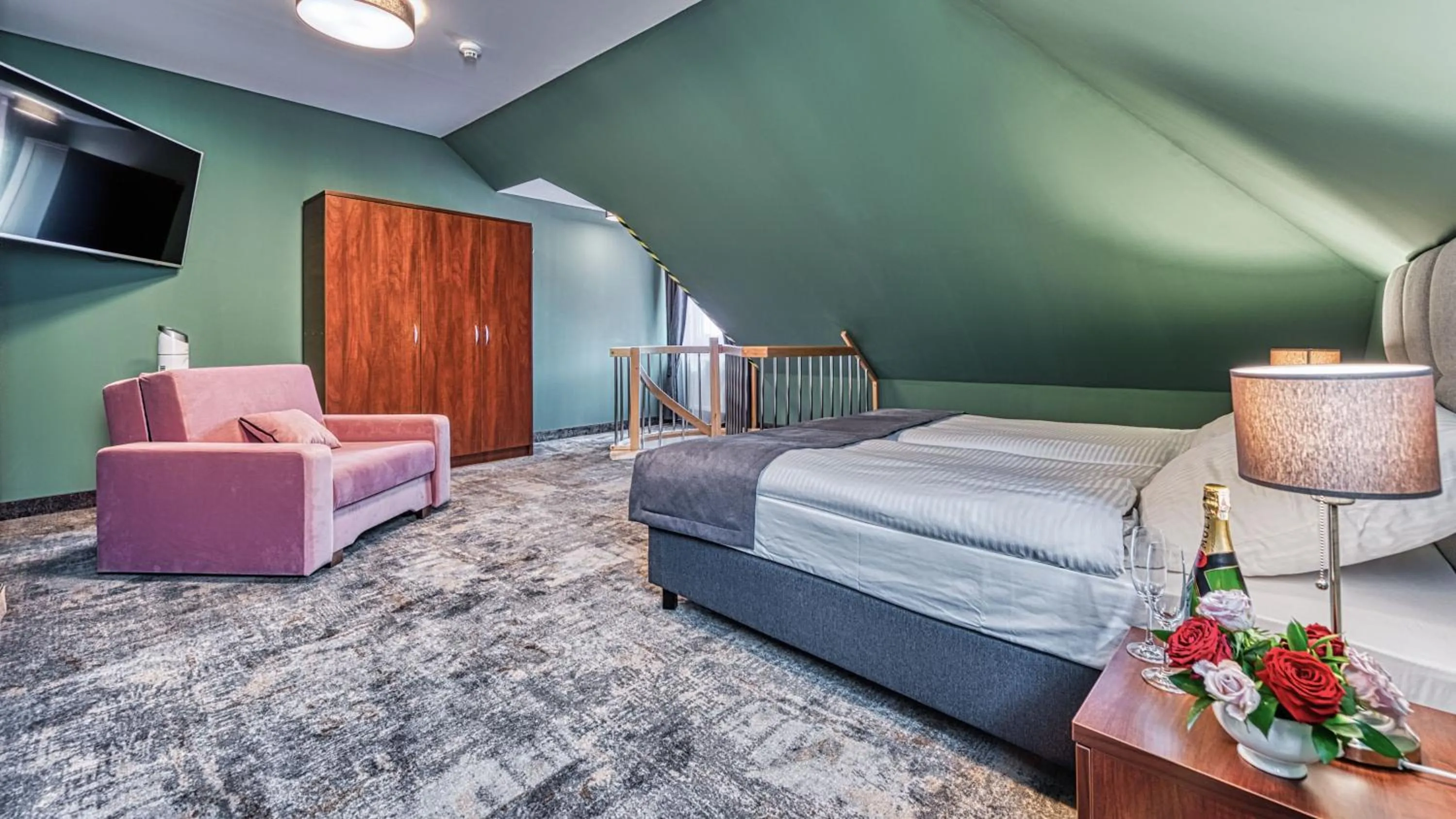 Bed in St Lukas Medical & SPA