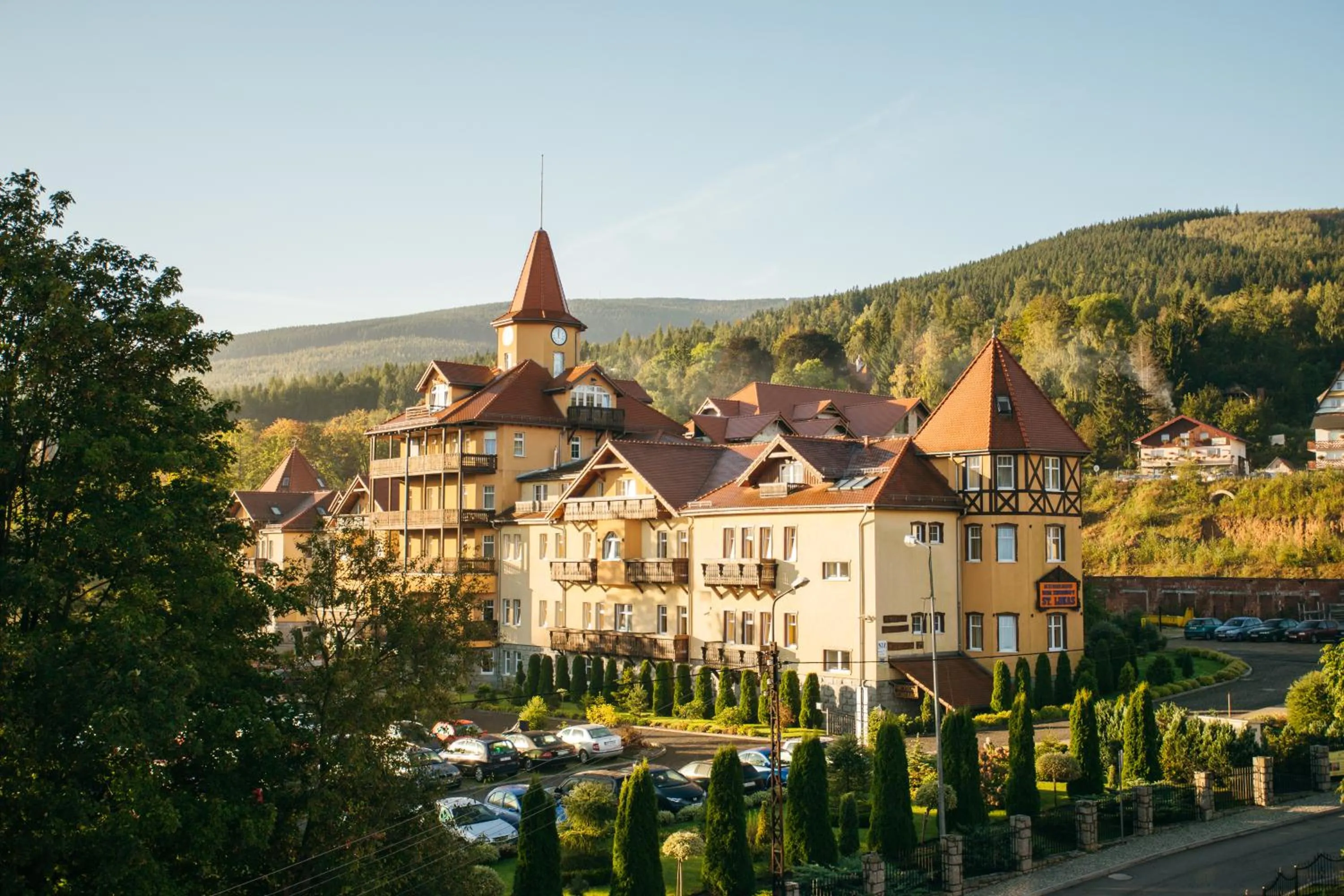 Area and facilities in St Lukas Medical & SPA