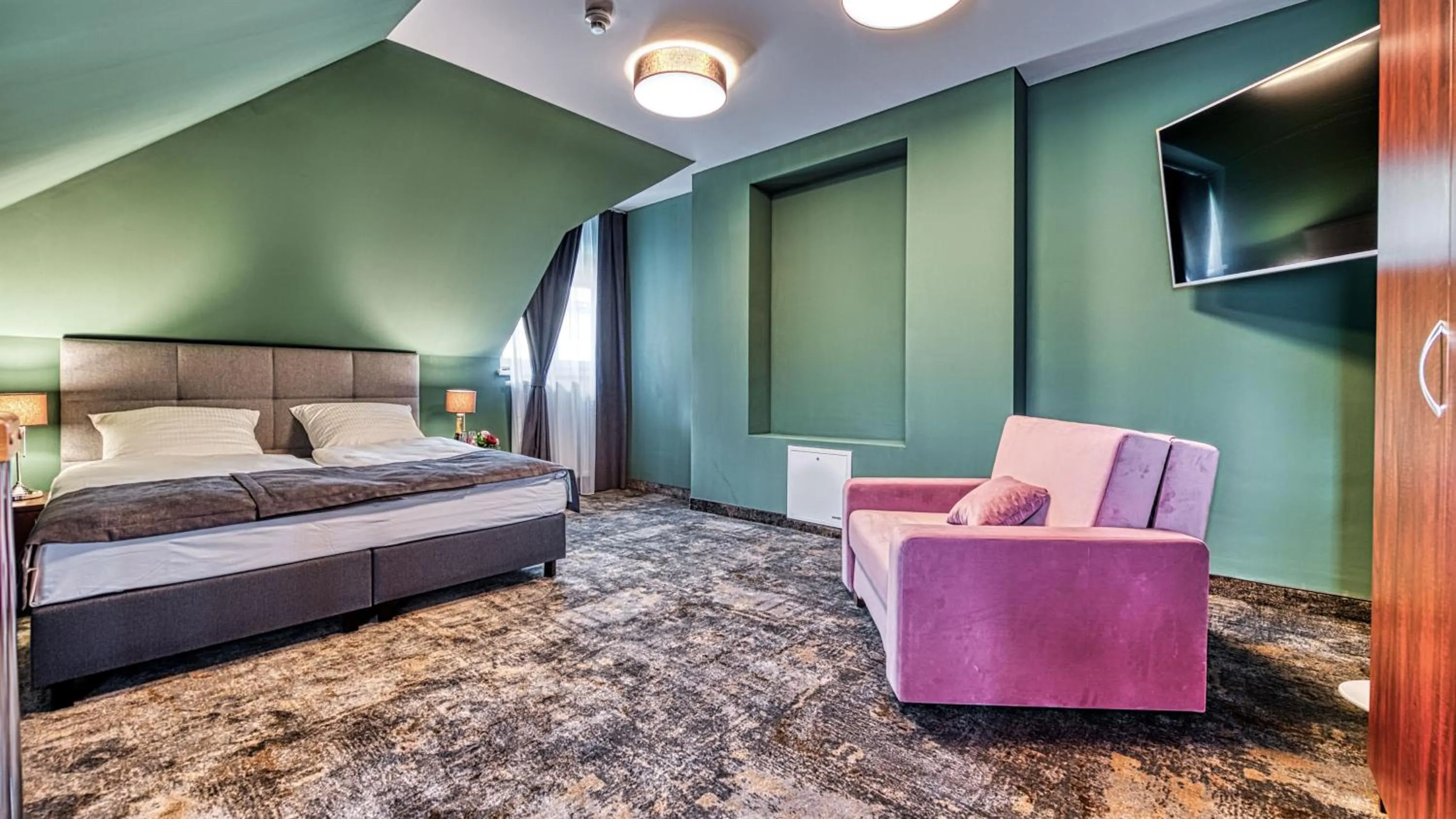 Bed in St Lukas Medical & SPA