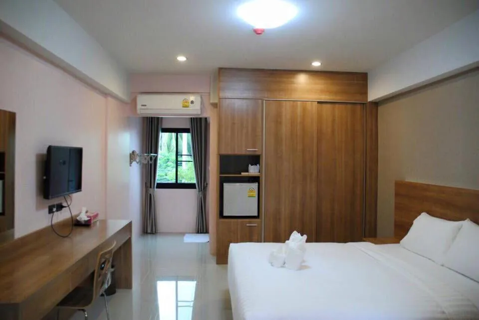 Bedroom, Bed in Unity Hotel