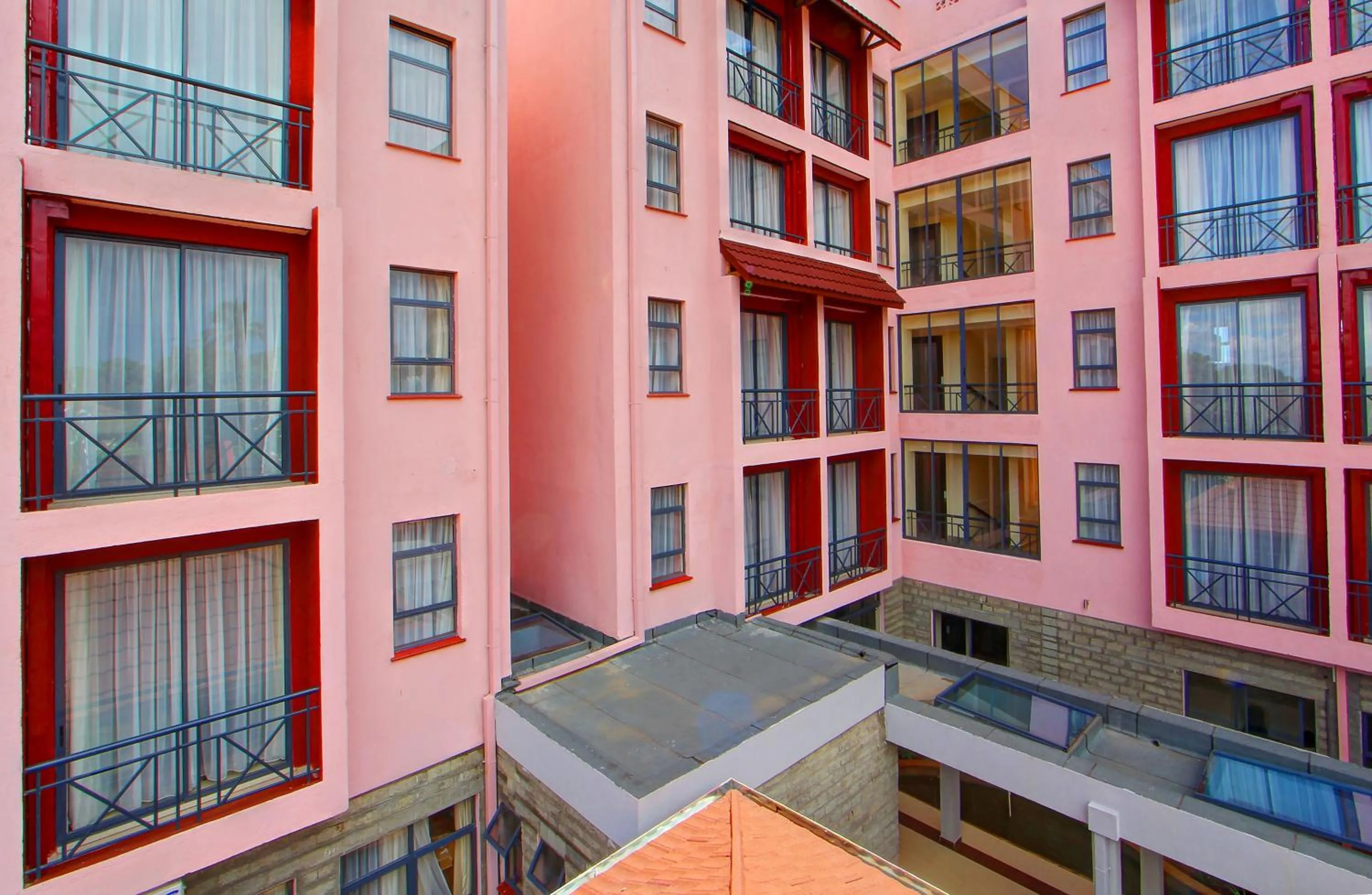 Property building in Vittoria Suites