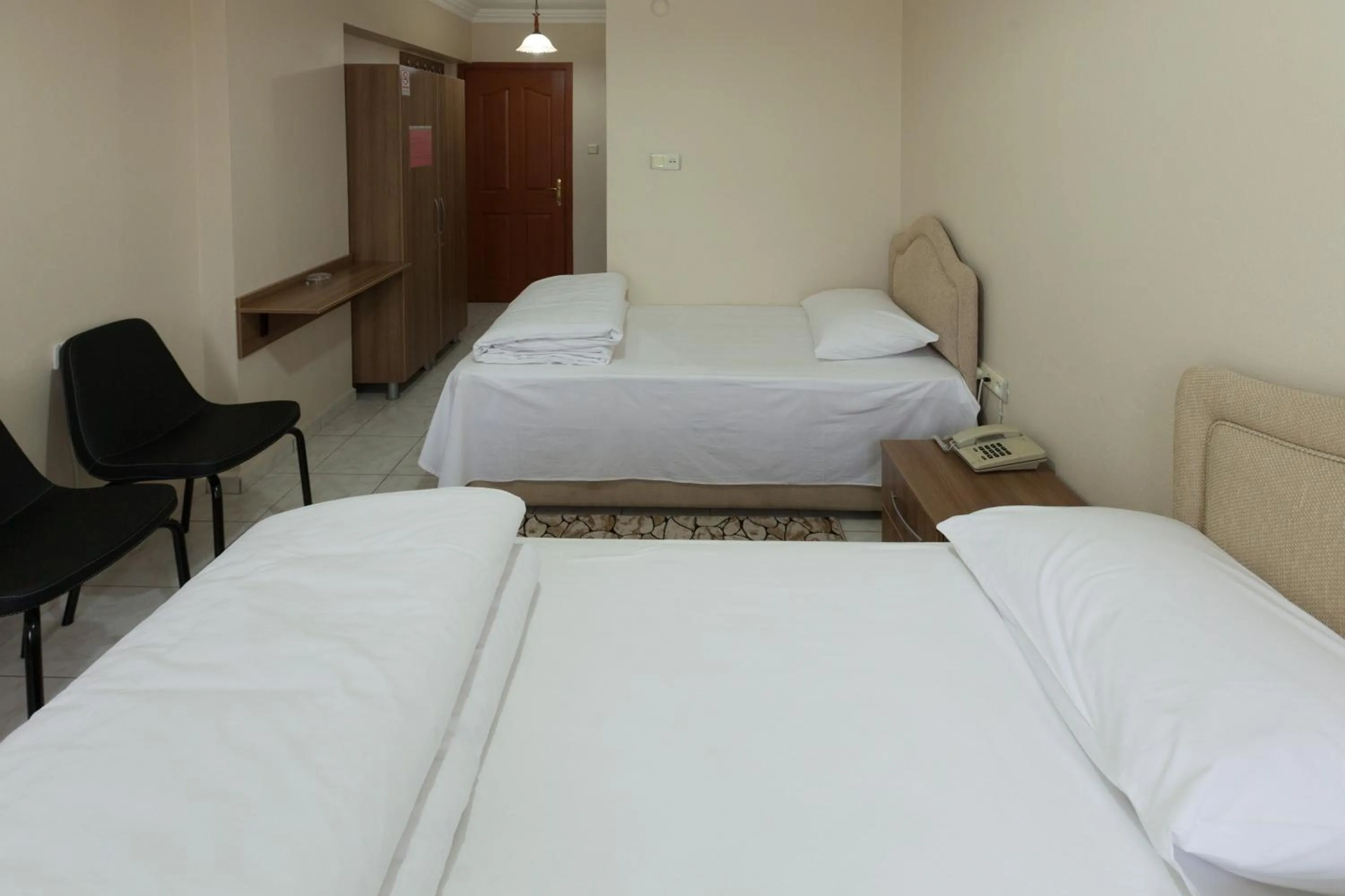 Photo of the whole room, Bed in Gizem Pansiyon
