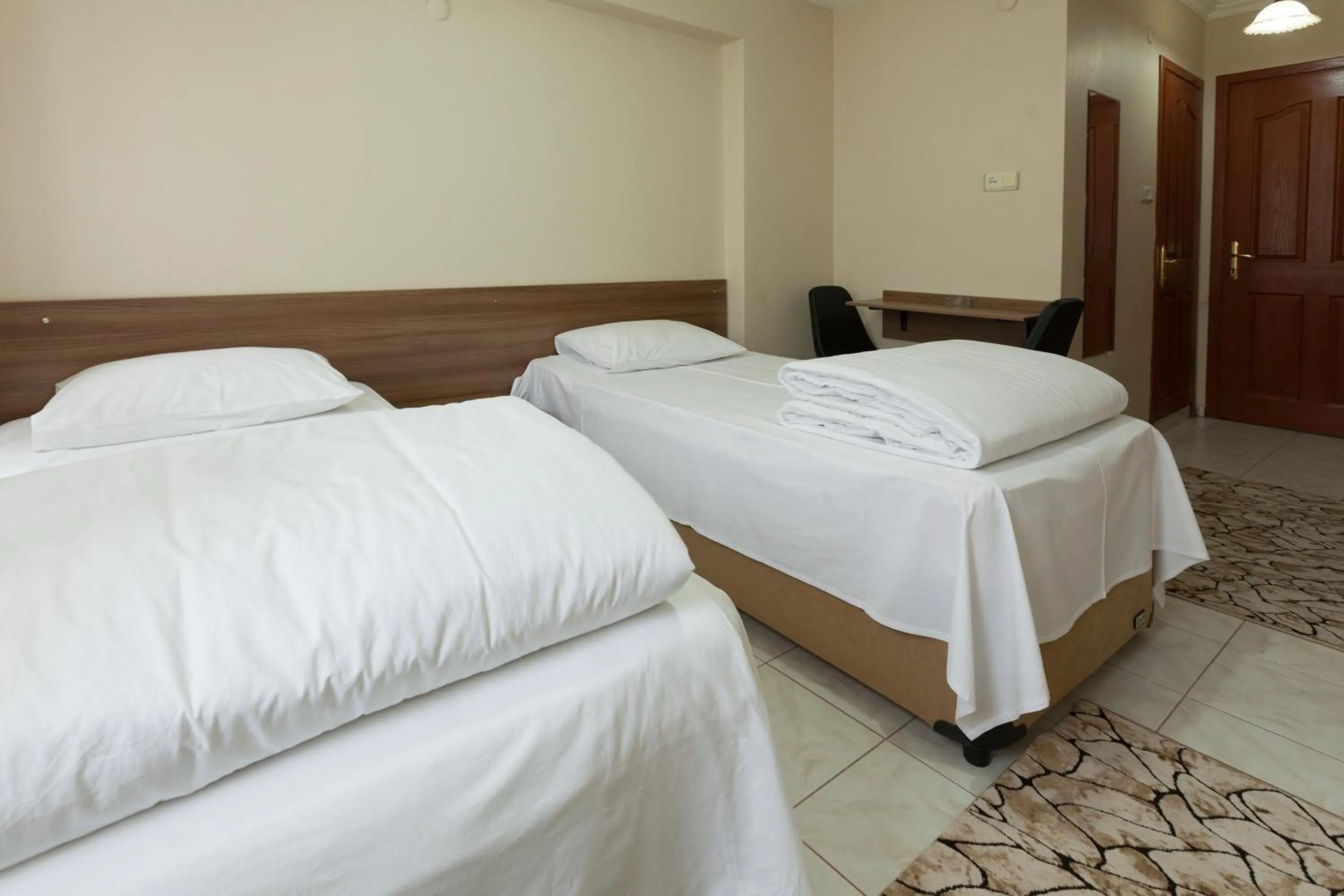 Photo of the whole room, Bed in Gizem Pansiyon