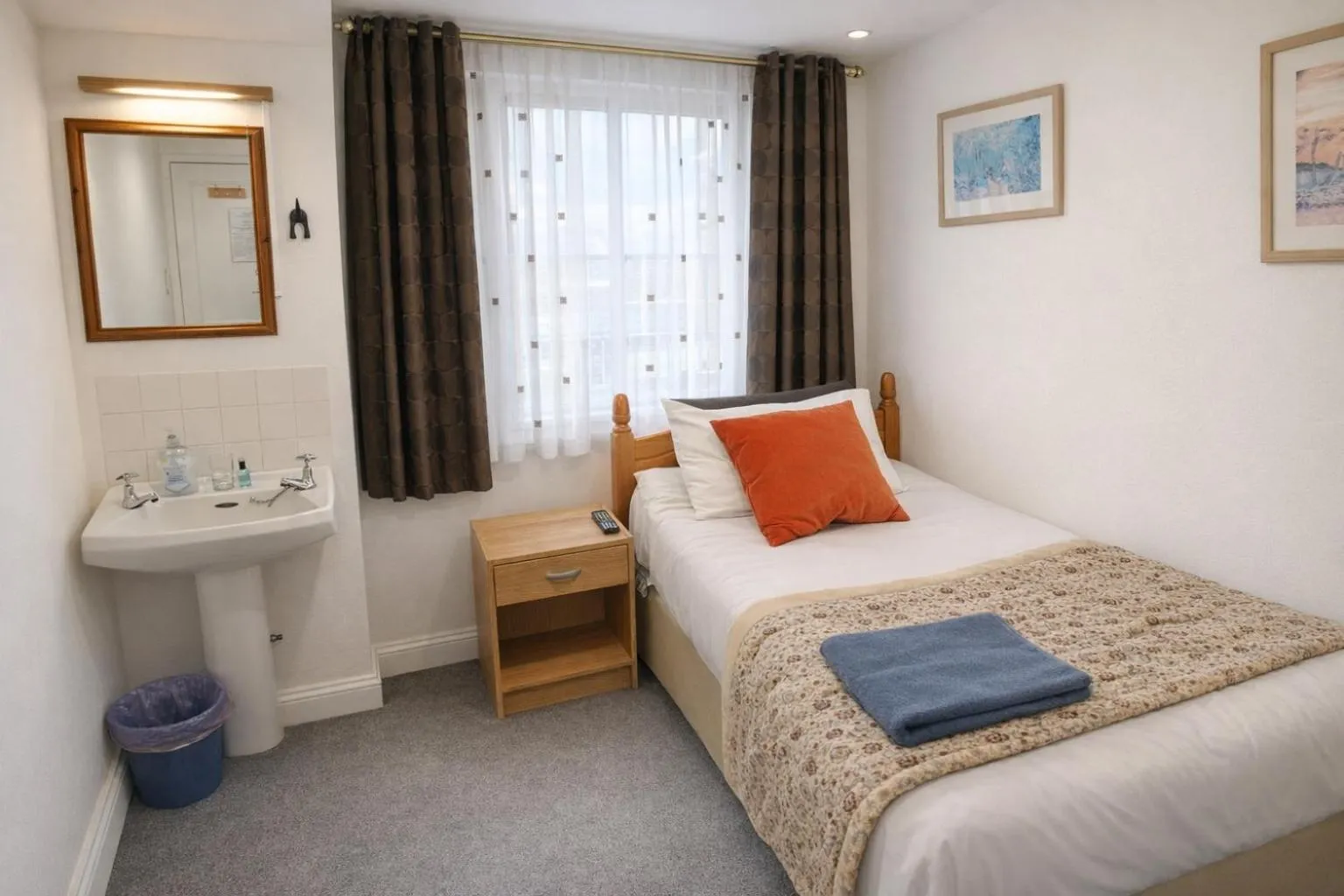 Bedroom, Bed in The Fairhaven Hotel