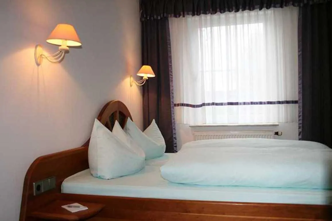 Photo of the whole room in Hotel Rodewisch