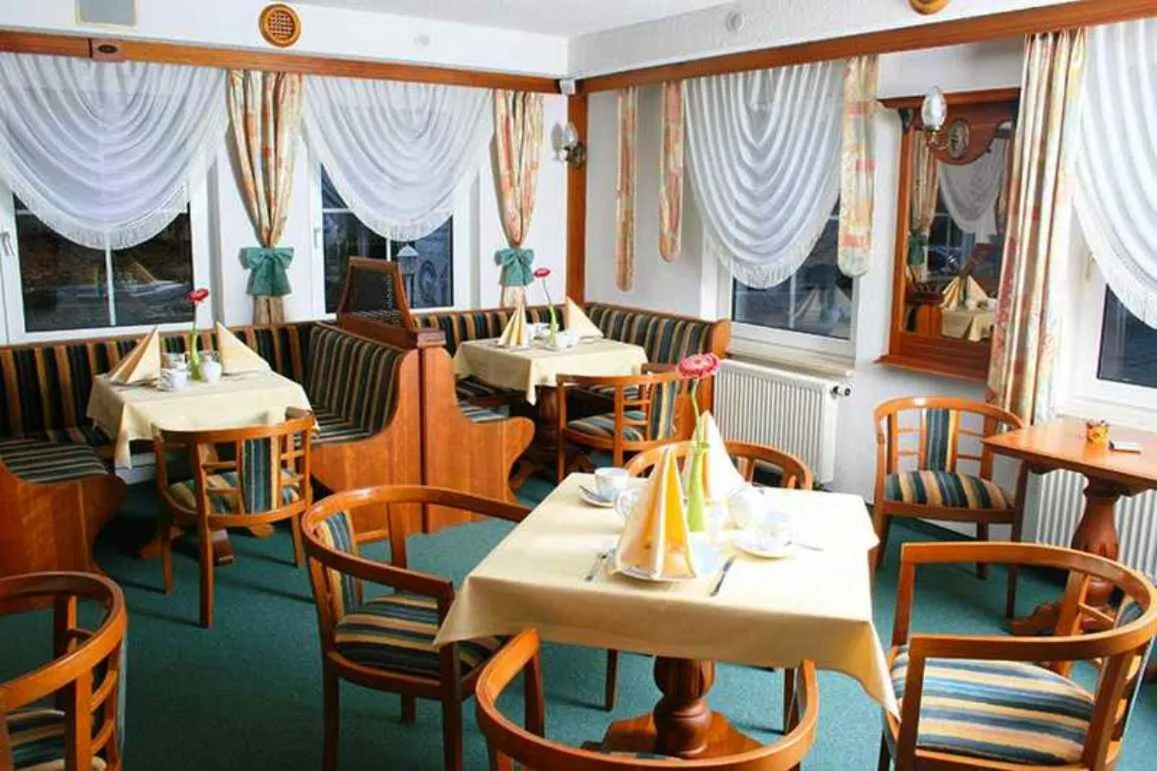 Restaurant/places to eat in Hotel Rodewisch