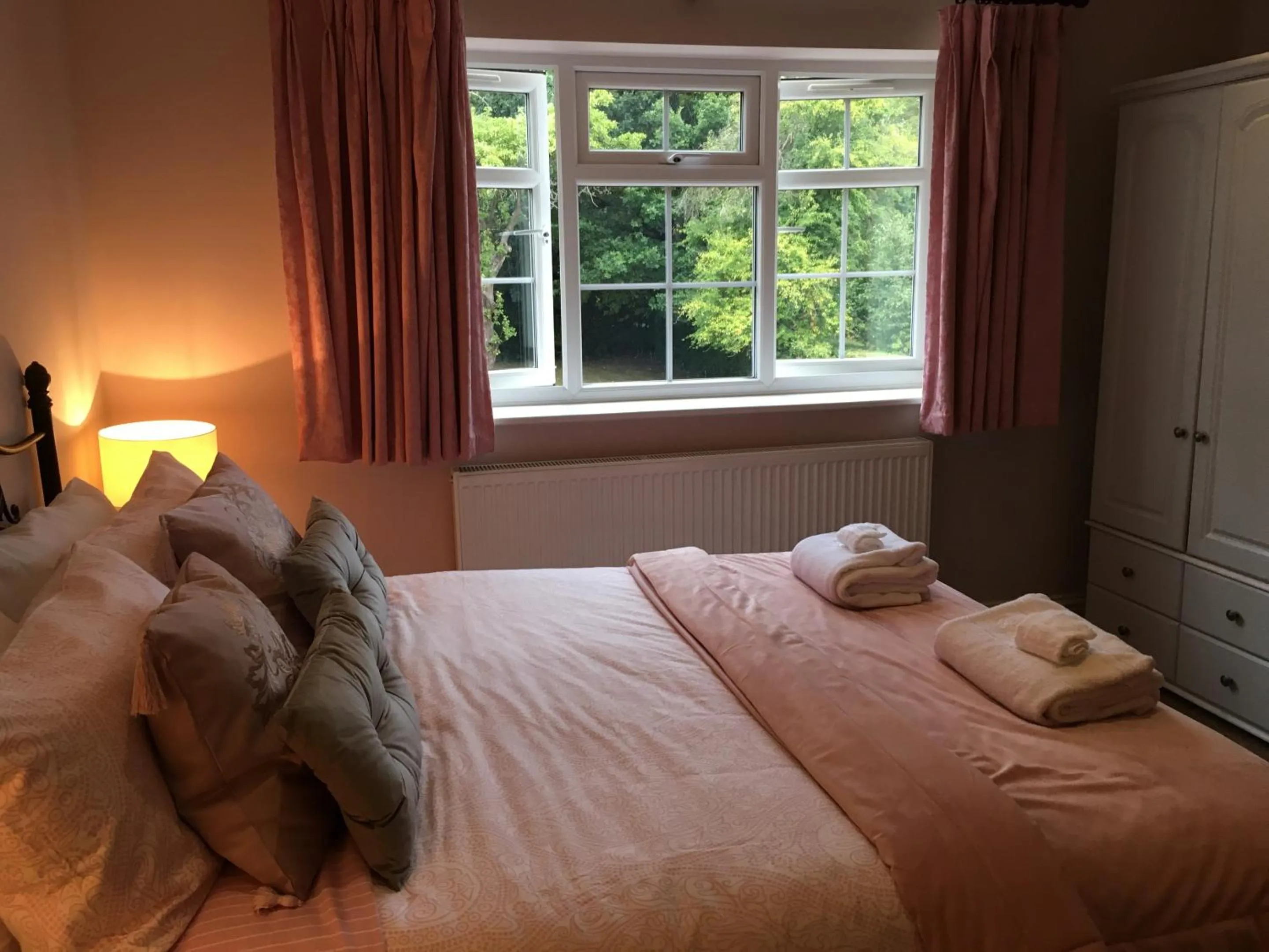 Bedroom, Bed in Leafy Suburban Bed and Breakfast