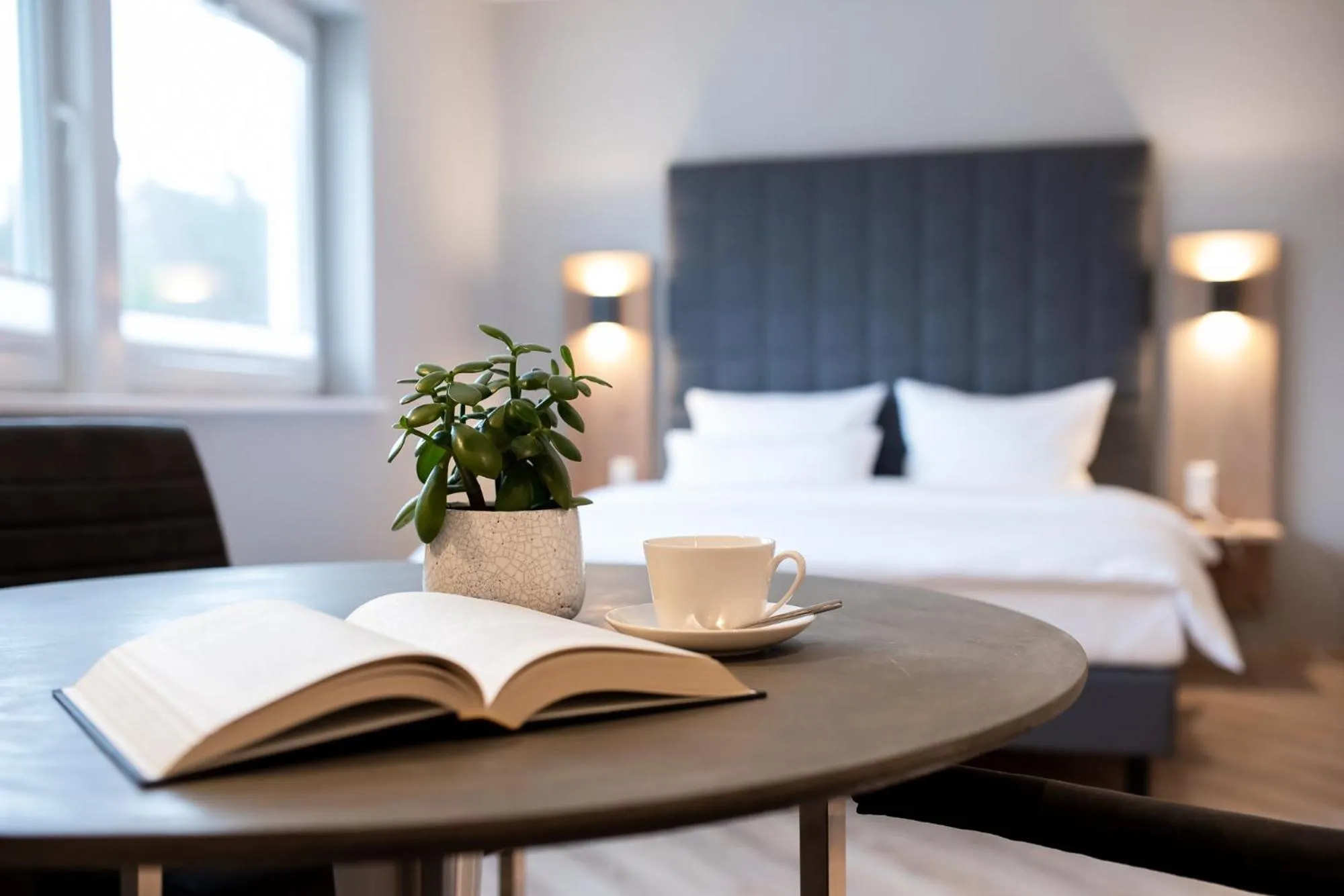 Decorative detail, Bed in Hotel Circle Inn