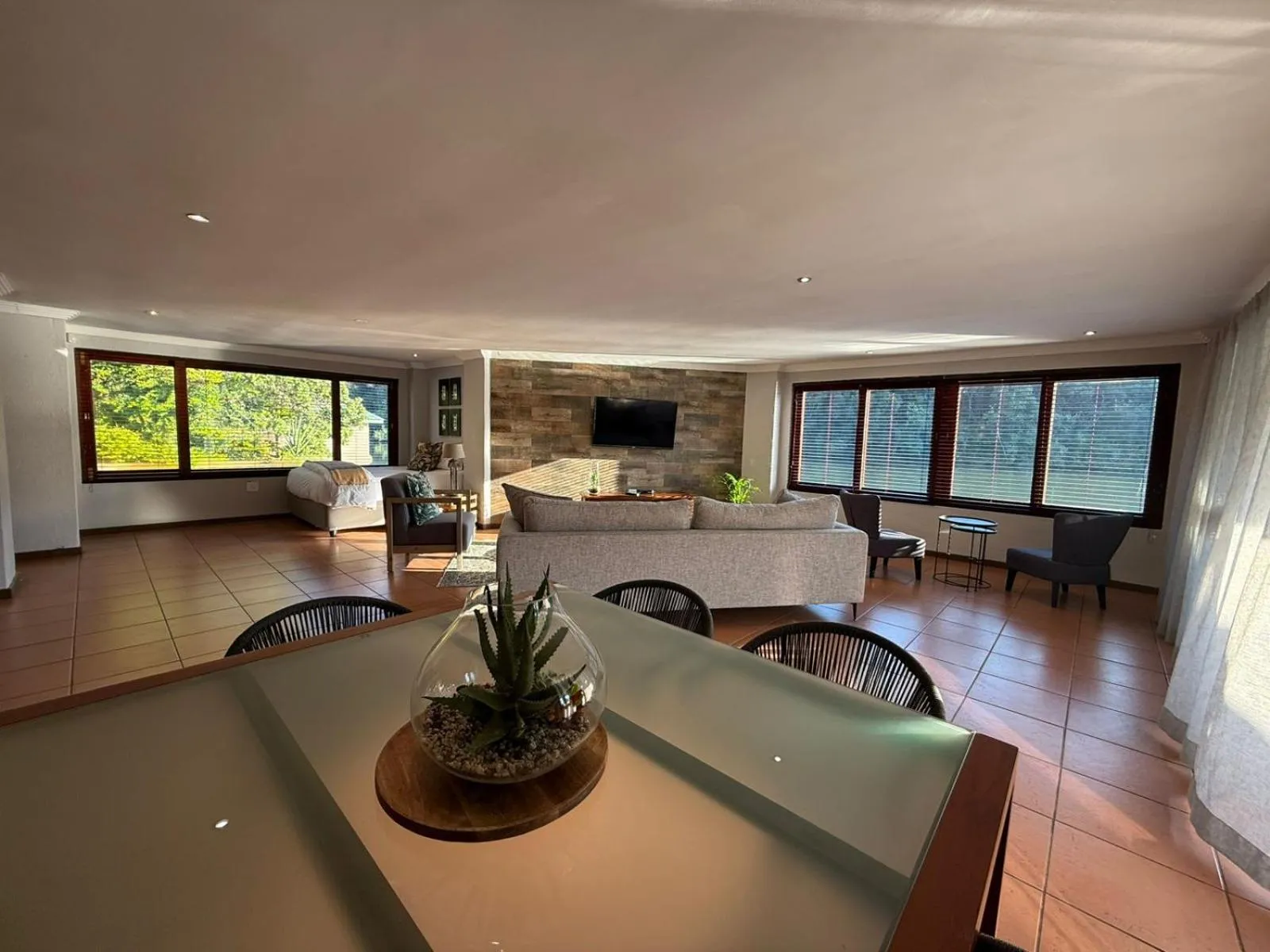 Bambuu Lakeside Lodge