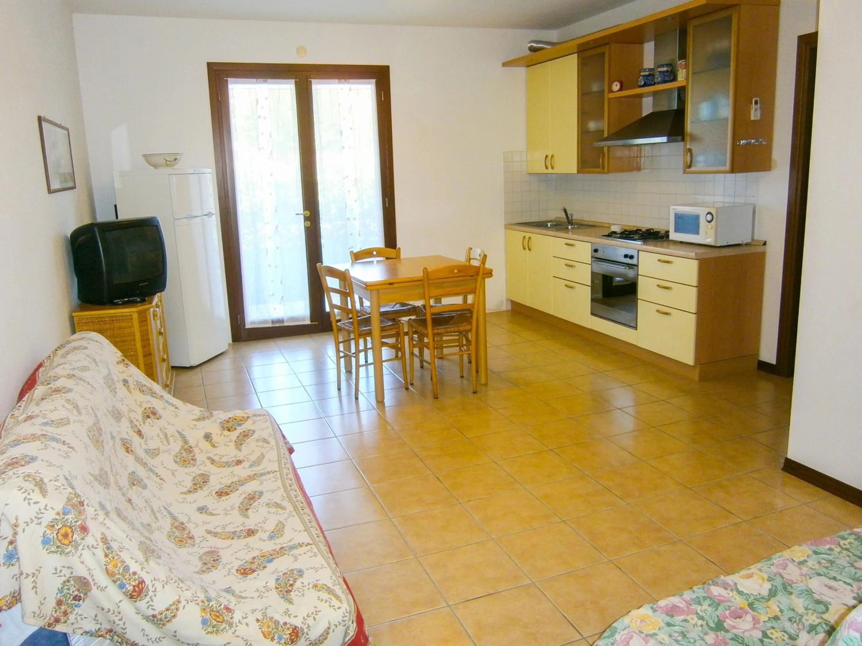 Kitchen or kitchenette in Villaggio Laguna - Agenzia Cocal