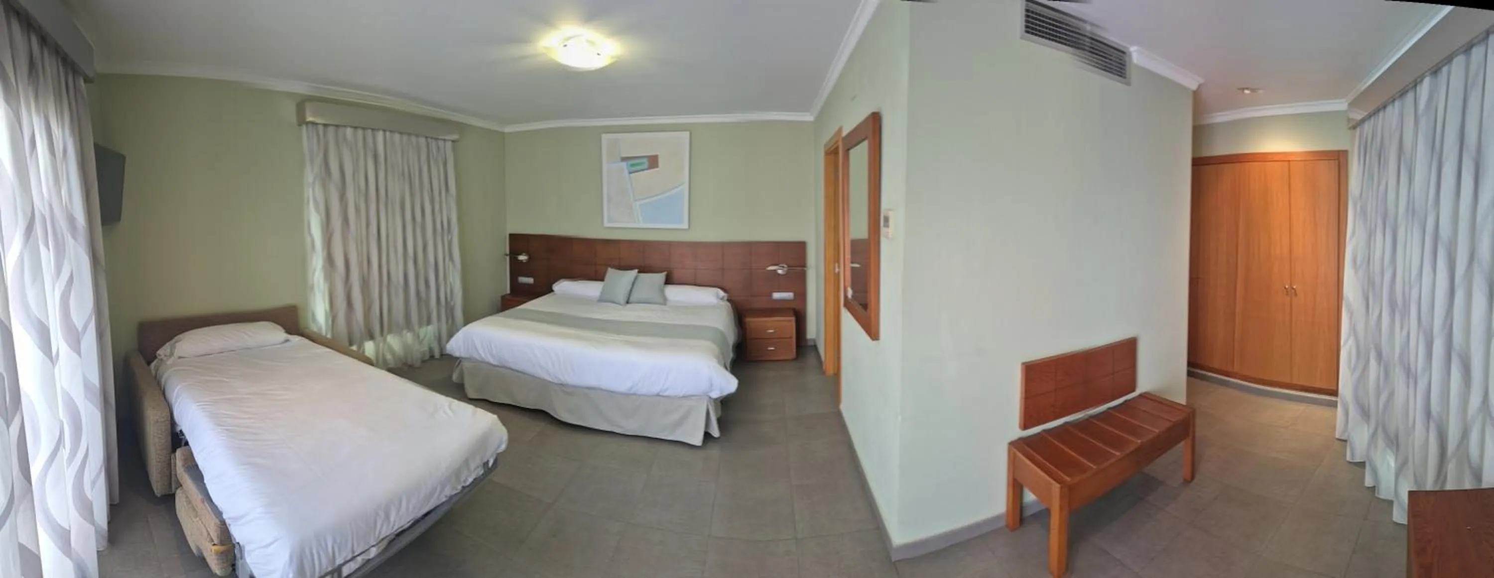 Photo of the whole room, Bed in Nou Avenida