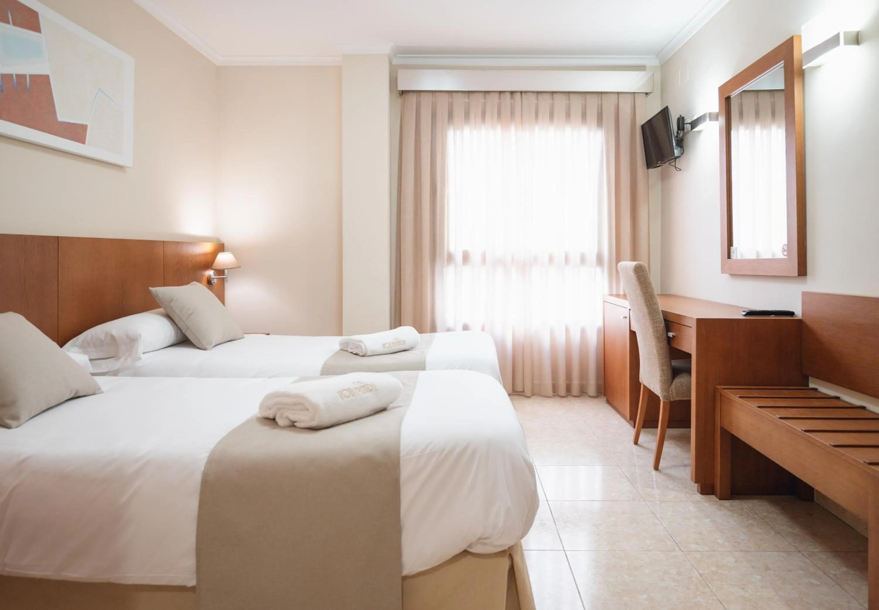 Photo of the whole room, Bed in Nou Avenida