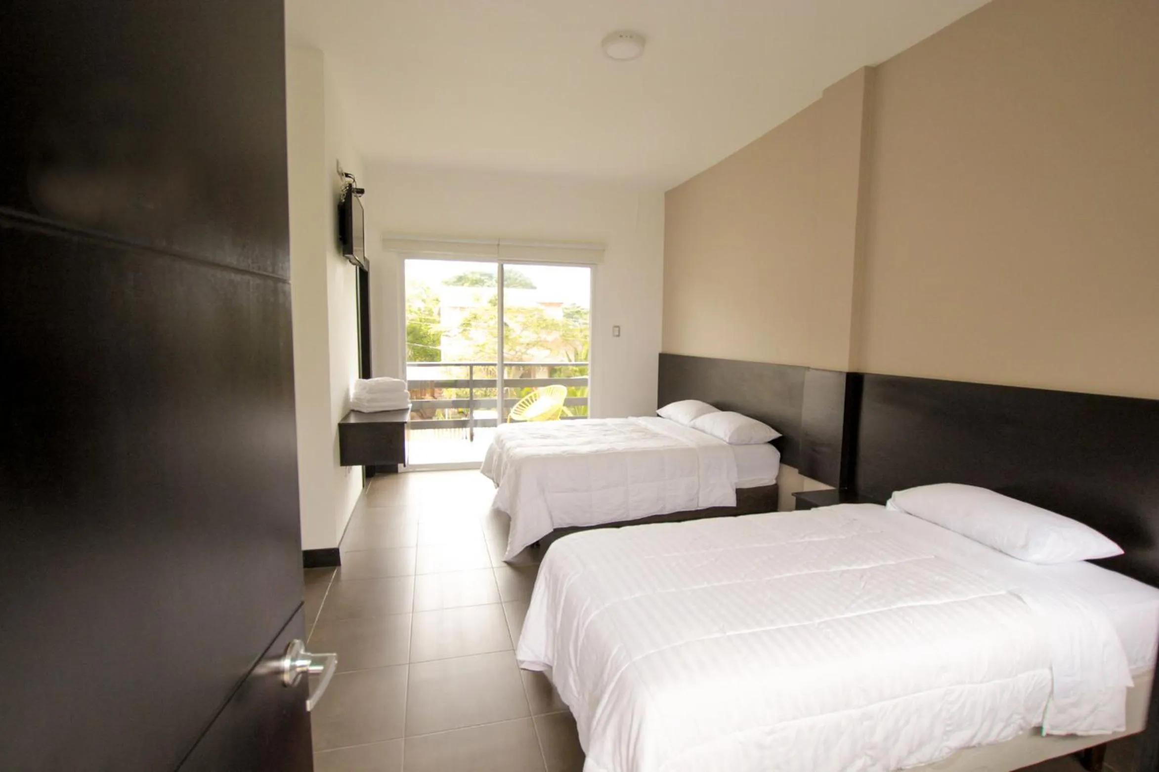 Day, Bed in Ocean Blue Hotel