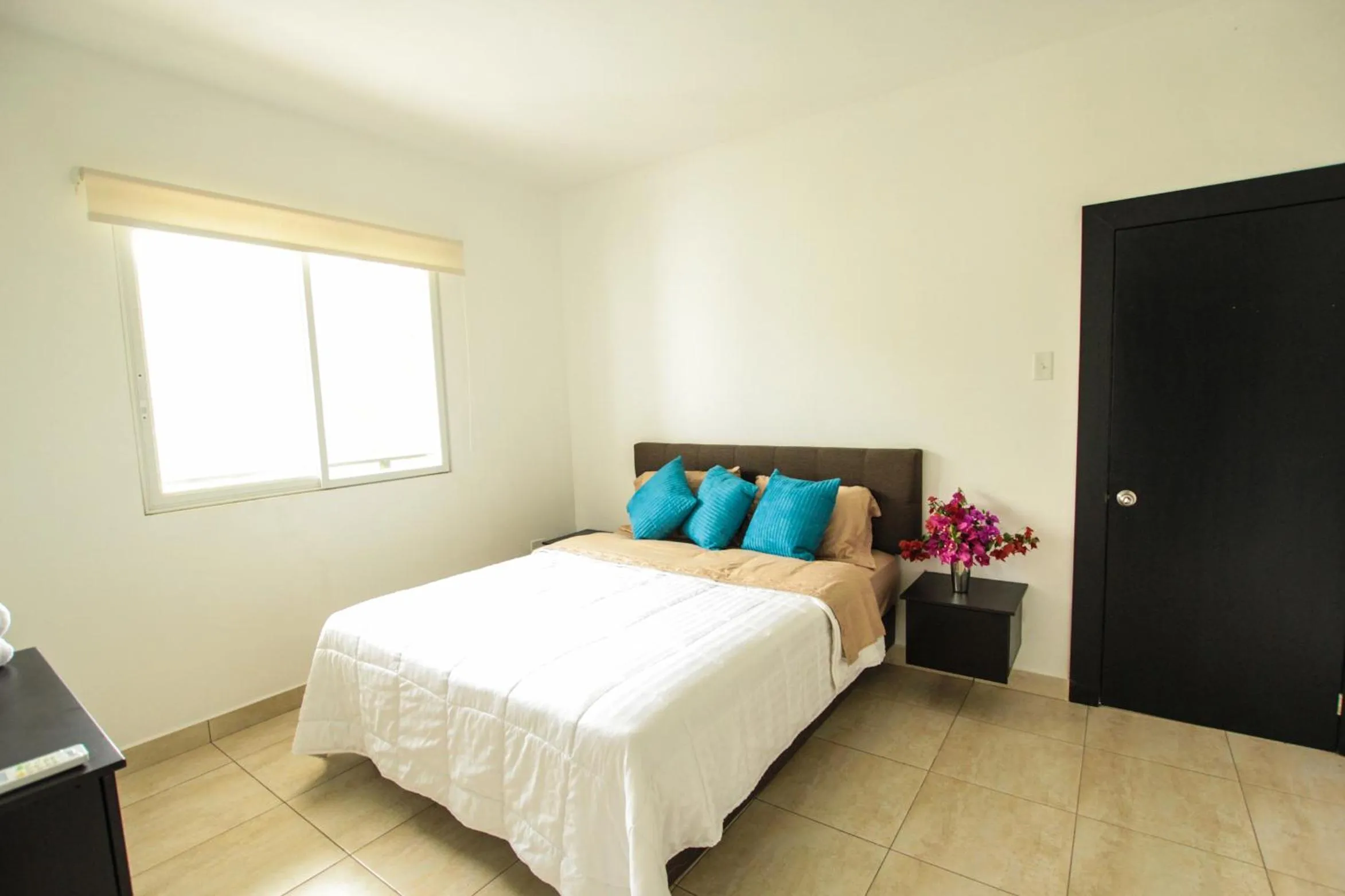 Day, Bed in Ocean Blue Hotel