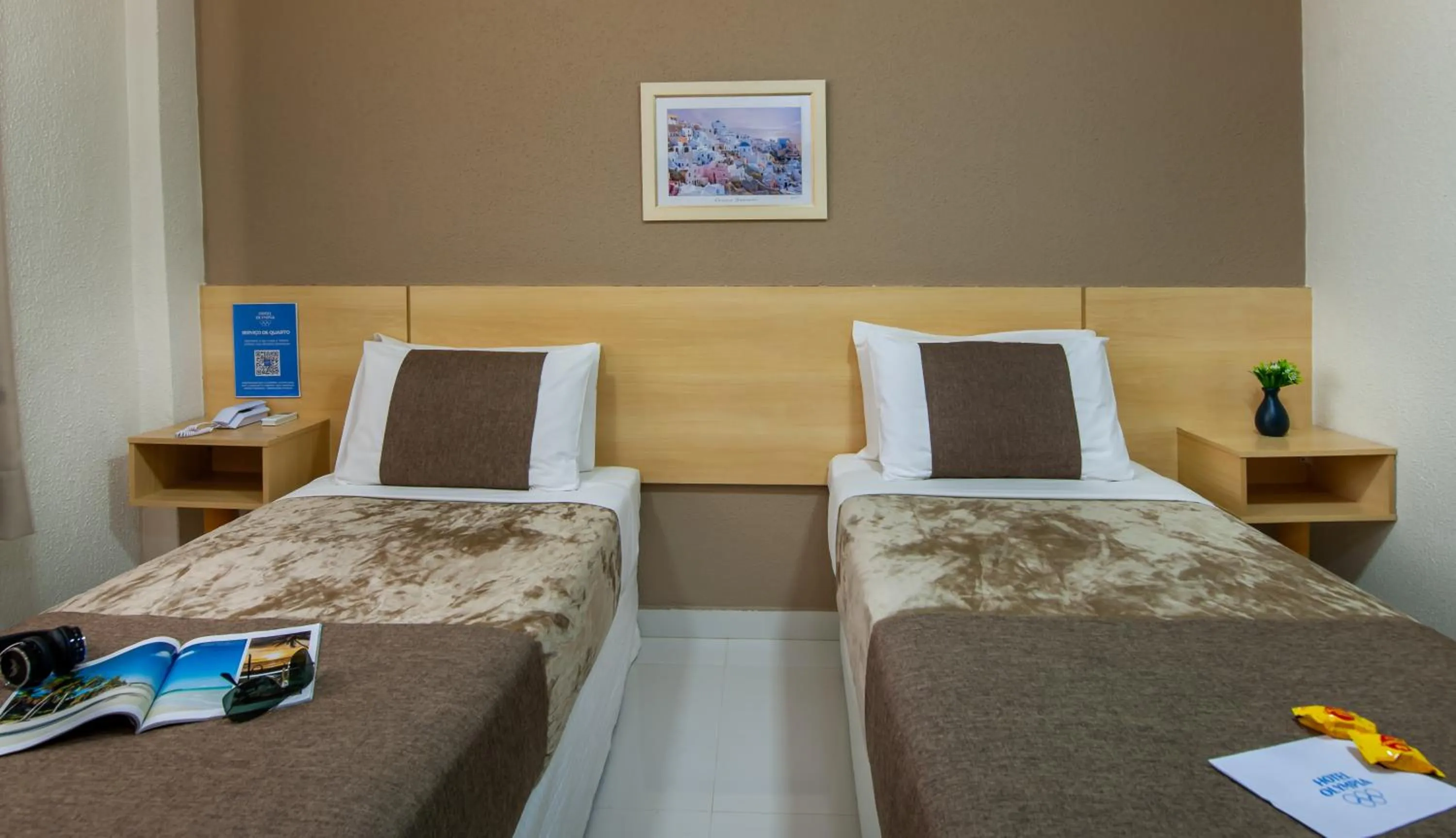 Bed in Hotel Olympia