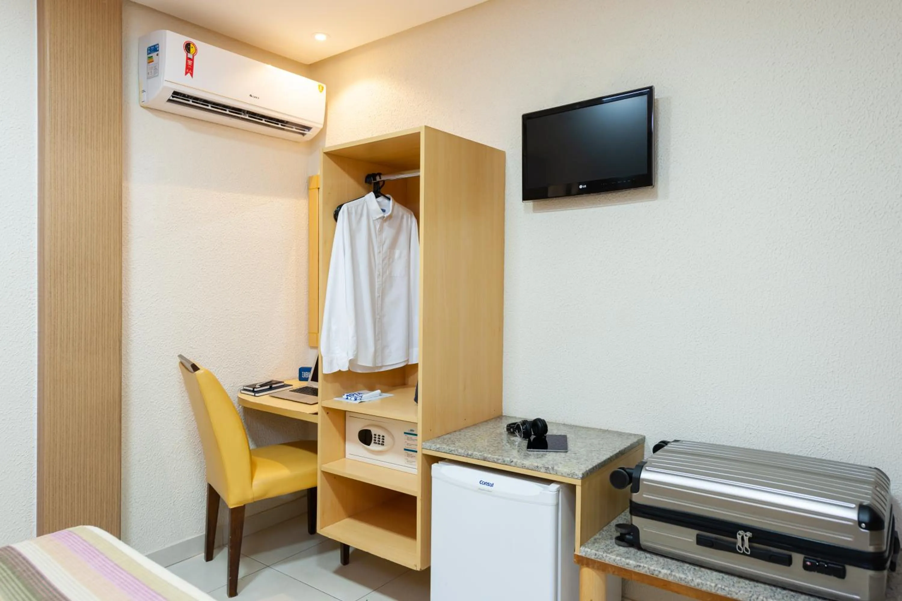 TV and multimedia in Hotel Olympia