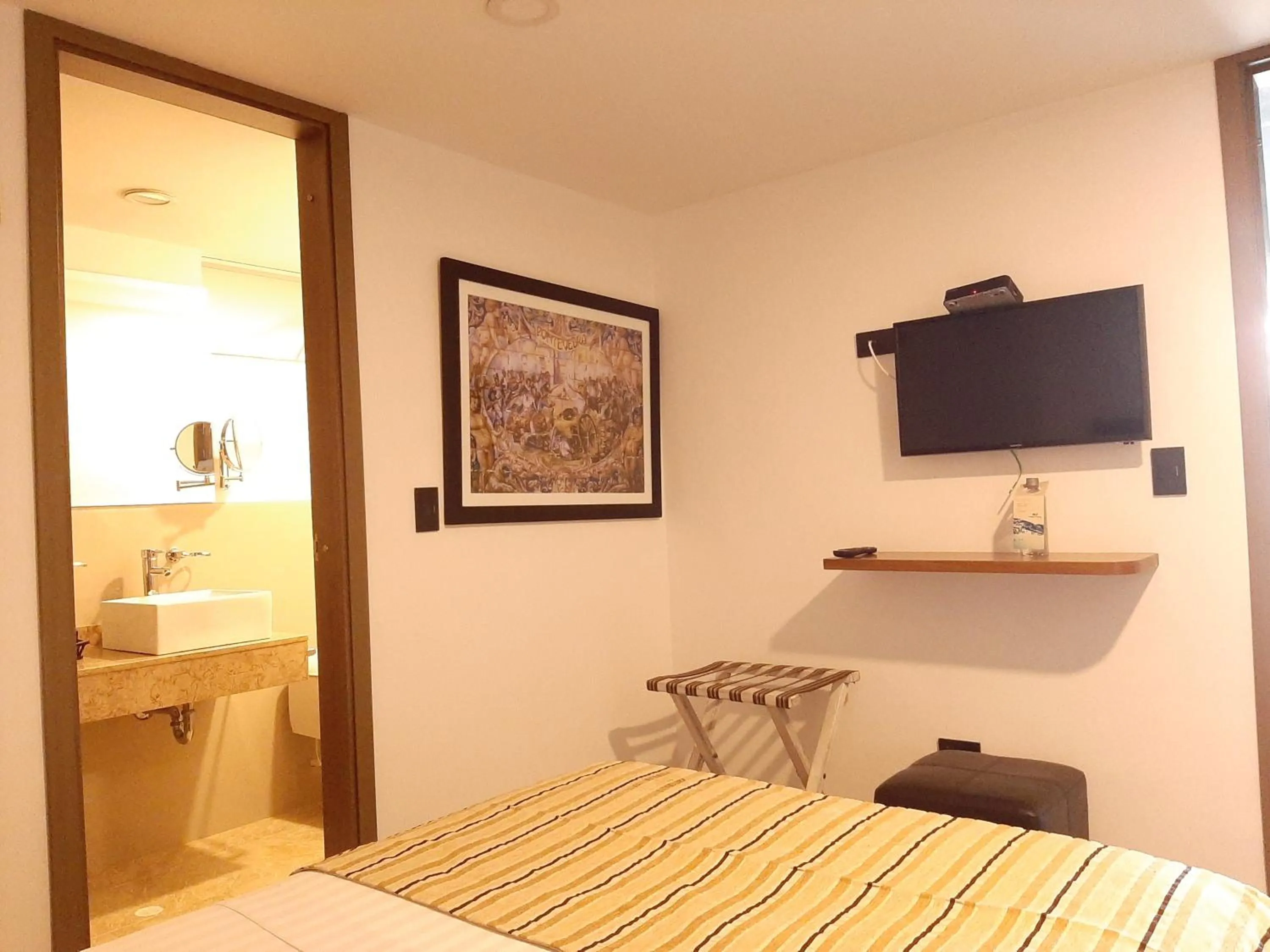 TV and multimedia, Bed in Pontevedra Hotel Boutique