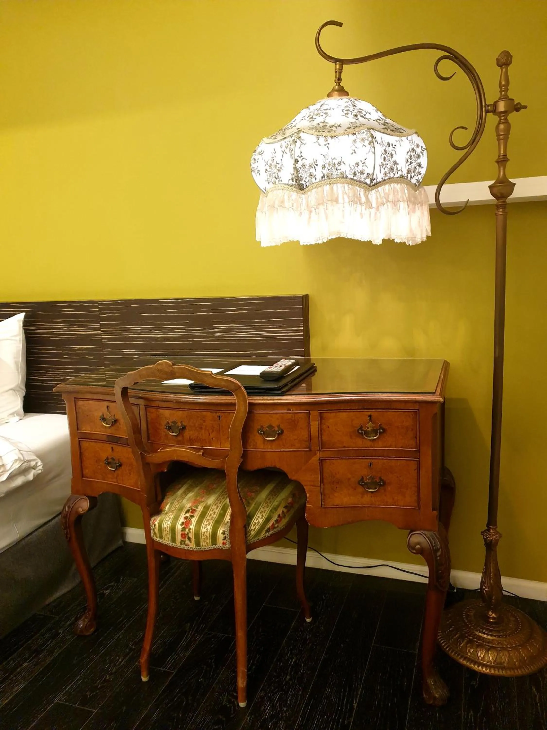 Bed in Hotel Matthieu Yeosu