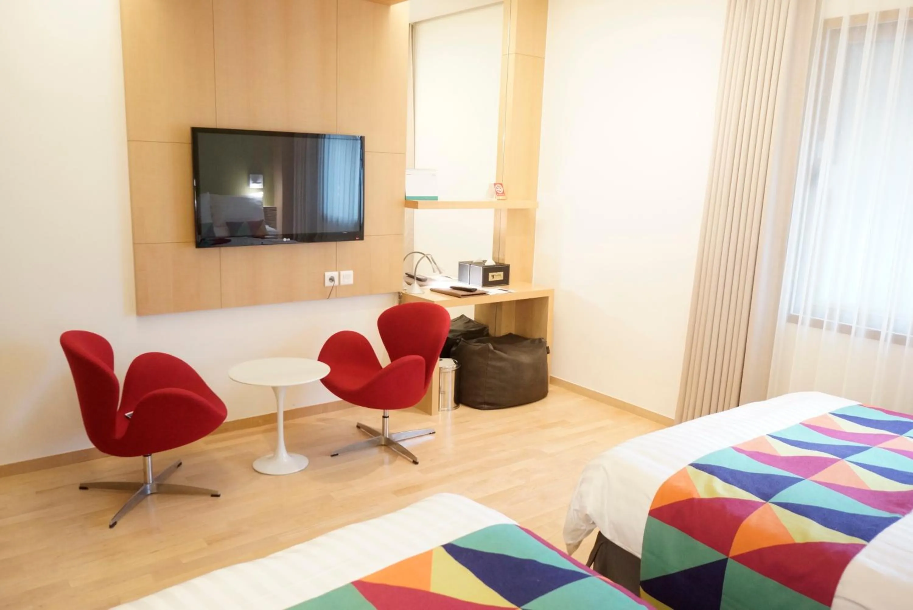 Day, Bed in Hotel Matthieu Yeosu