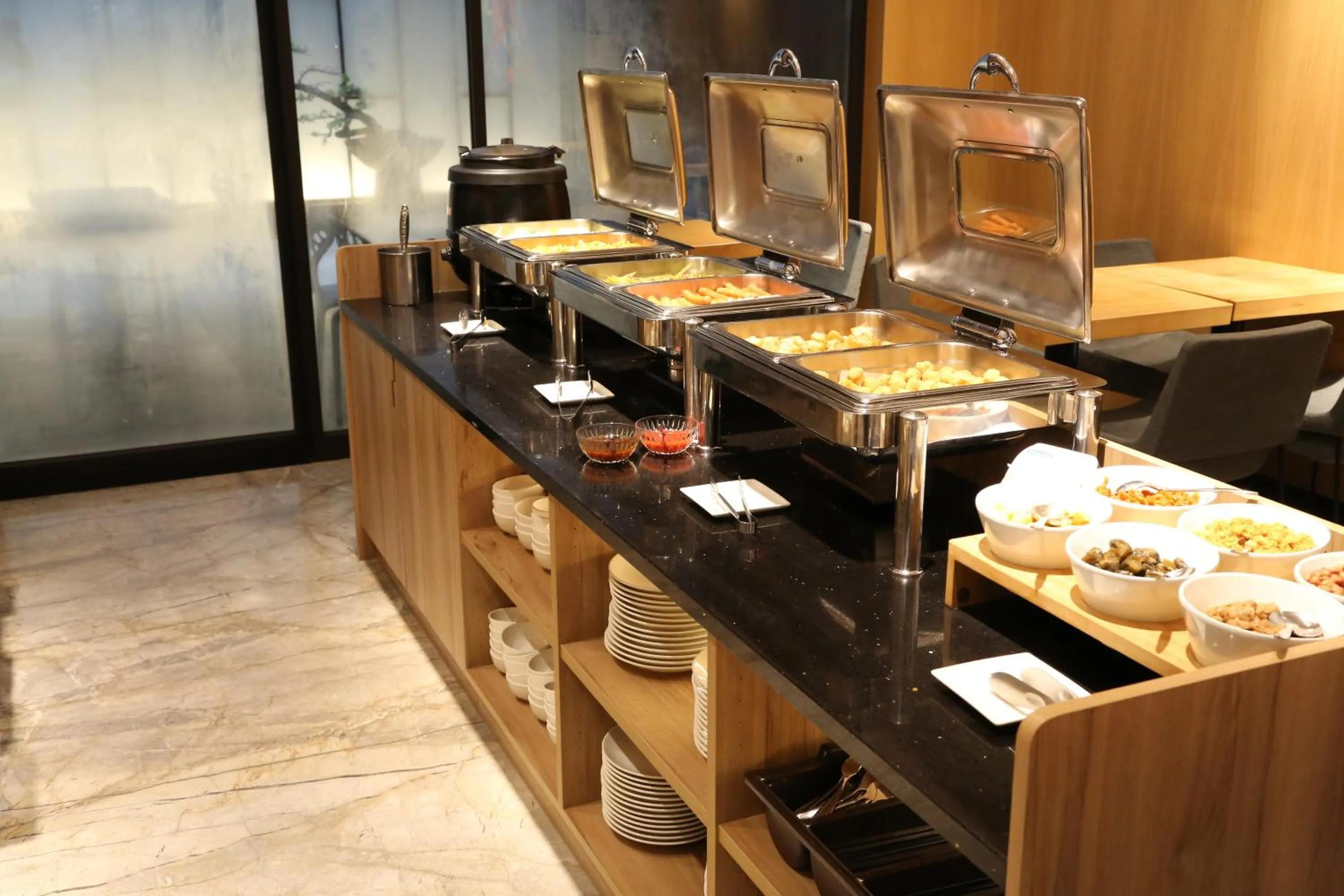 Breakfast in Miller Inn