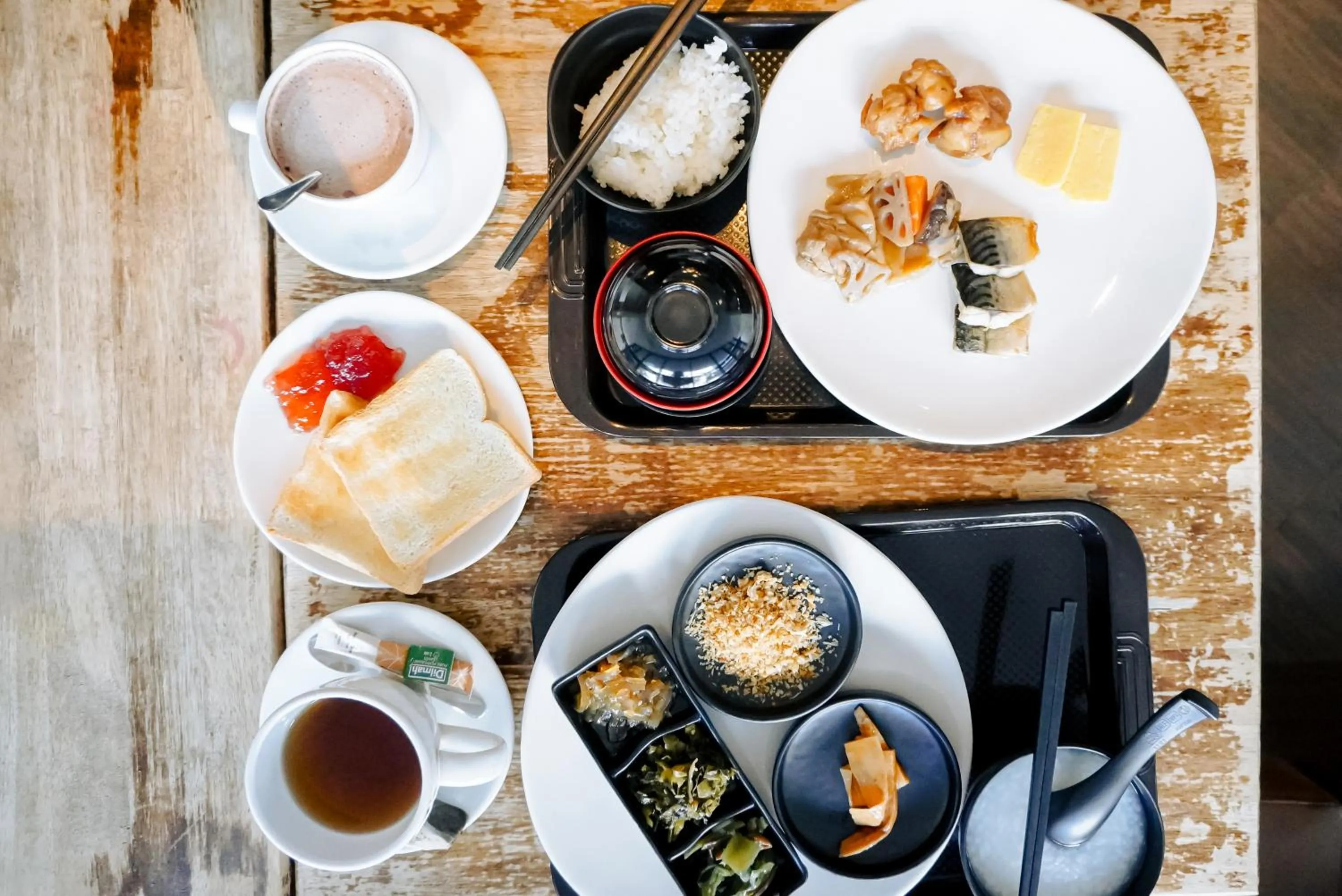 Restaurant/places to eat in Kokotel Bangkok Surawong