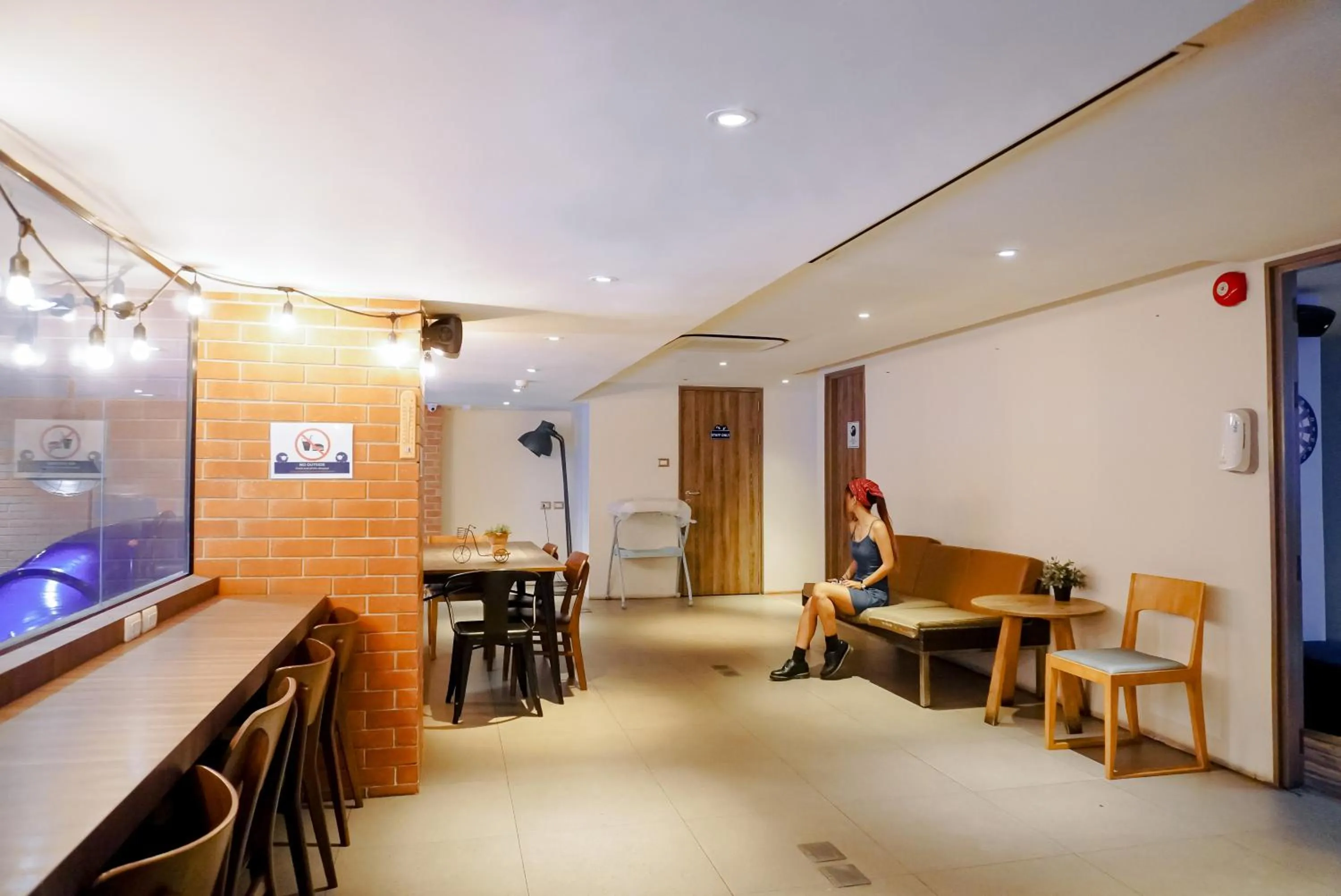 Restaurant/places to eat in Kokotel Bangkok Surawong