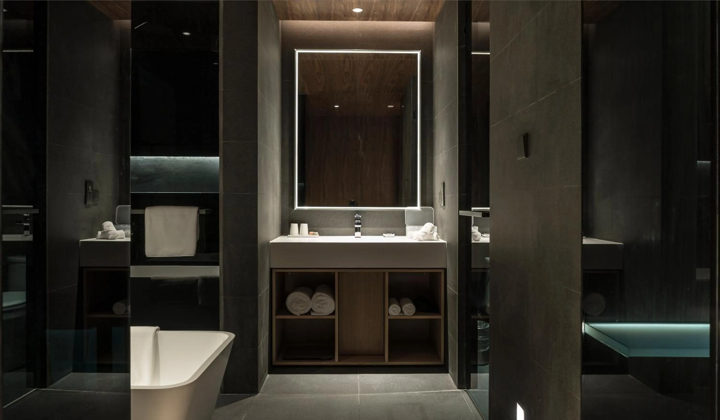 Toilet in The Nook Hotel Hangzhou - A design hotel, 20 mins to West Lake and Lingyin Temple