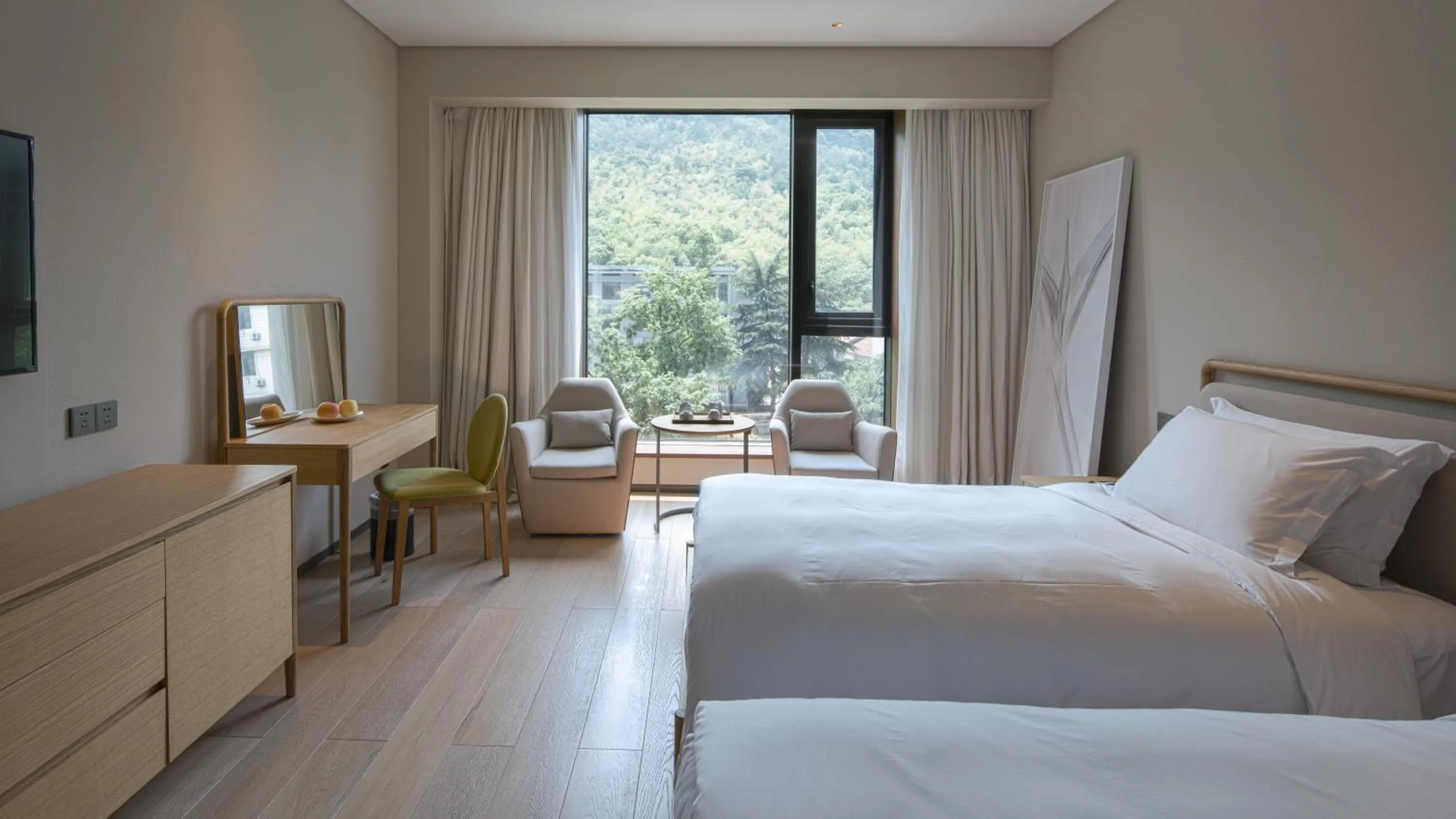 Mountain view, Bed in The Nook Hotel Hangzhou - A design hotel, 20 mins to West Lake and Lingyin Temple