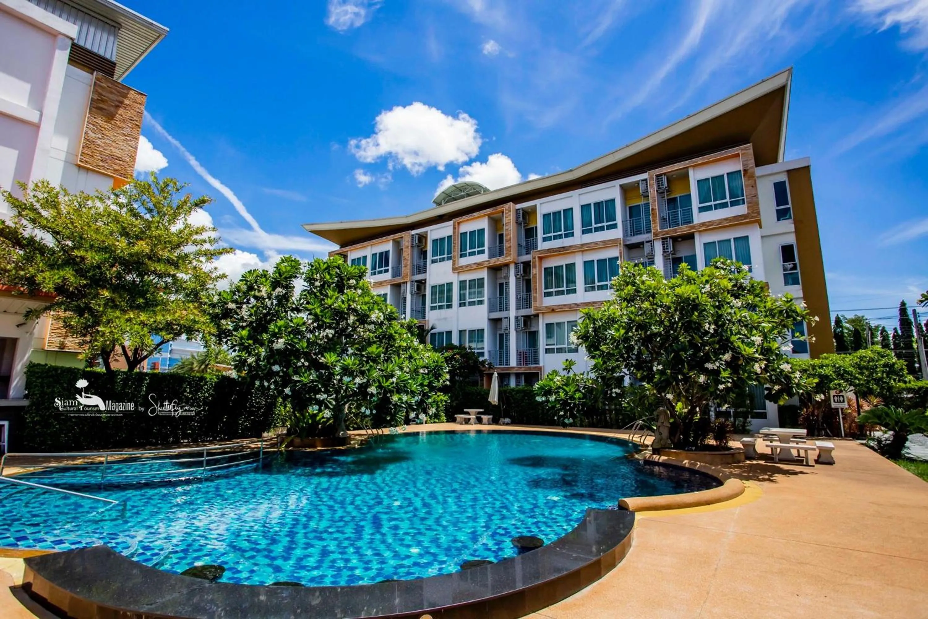 Swimming pool in Nano Place Hotel