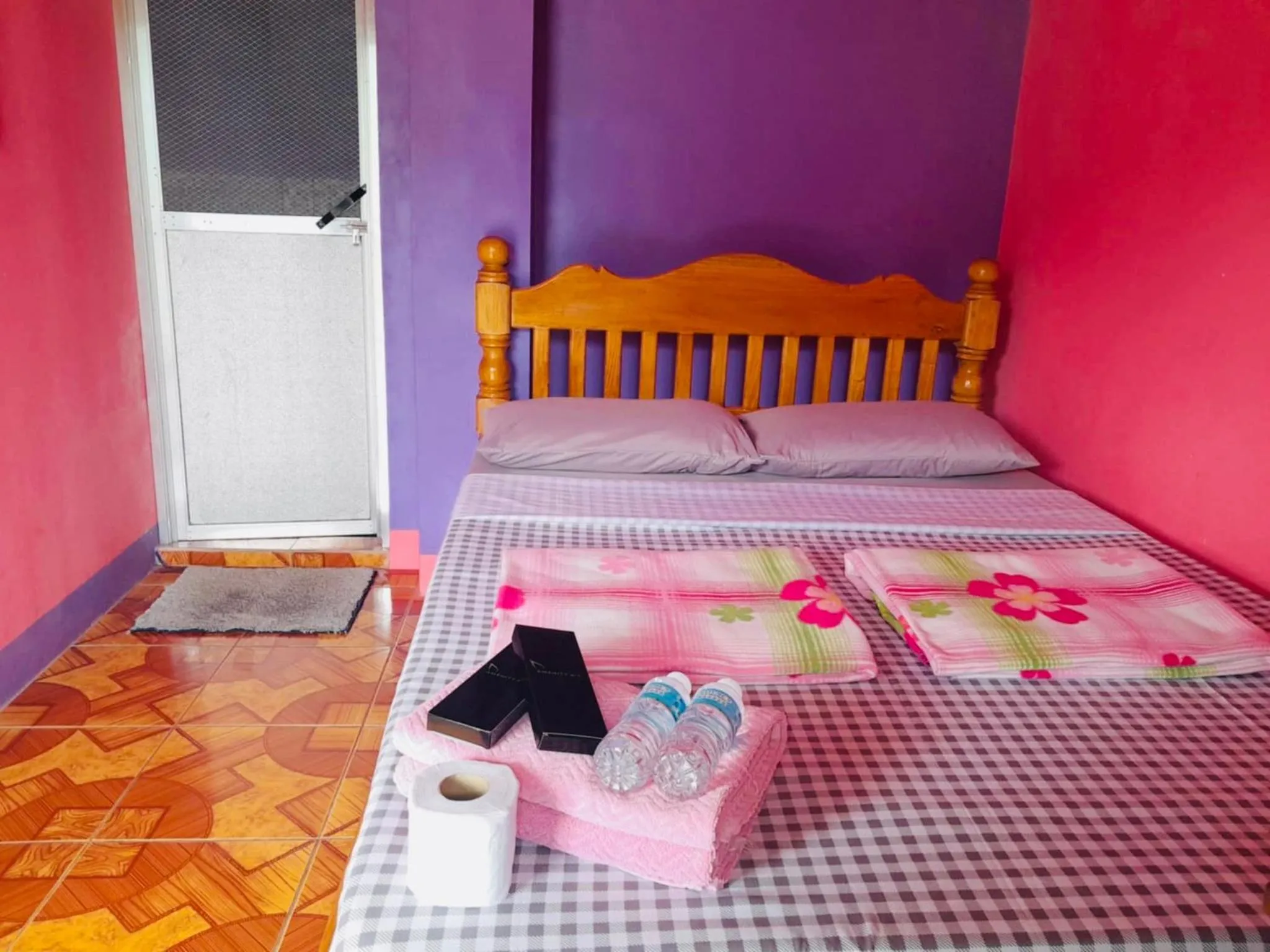 Bed in Batad Hillside Inn and Restaurant