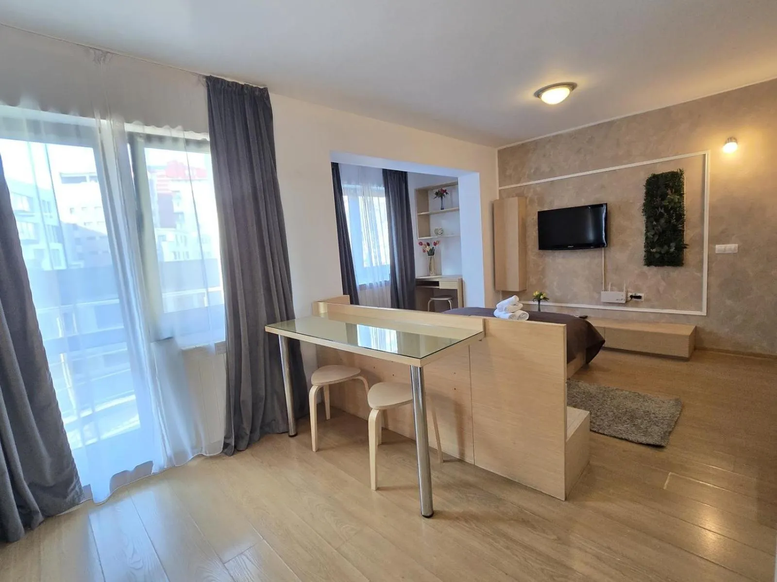 TV and multimedia in Decebal Residence Apartments