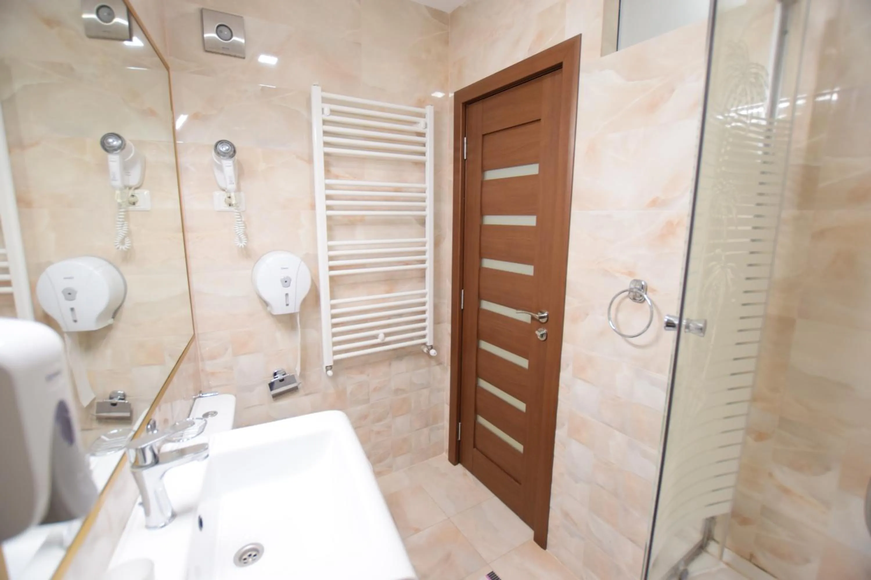 Shower in Decebal Residence Apartments