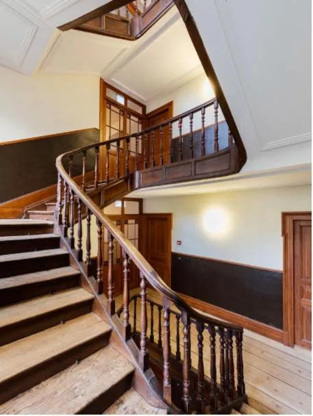 Property building in Top City Center Apartments location next to Lion Monument