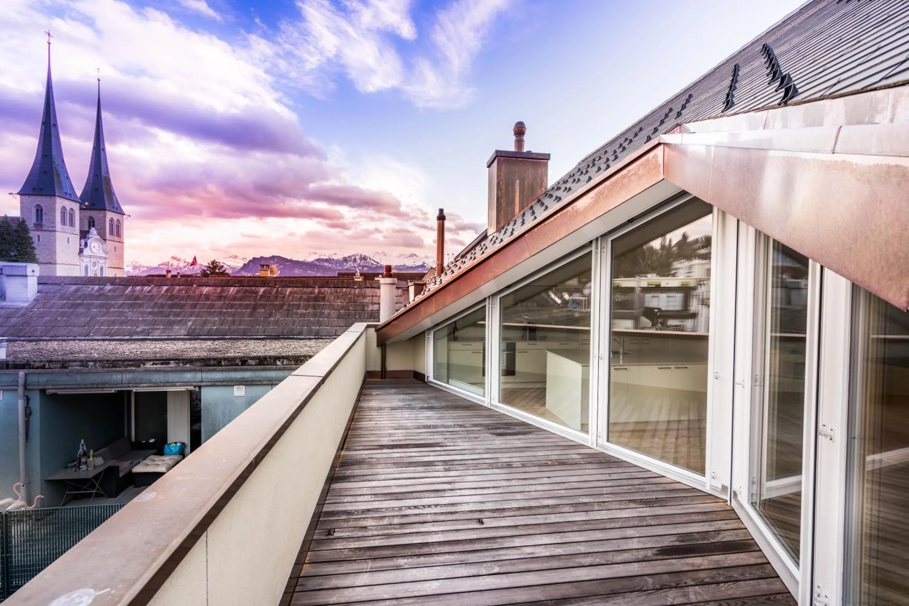 Balcony/Terrace in Top City Center Apartments location next to Lion Monument