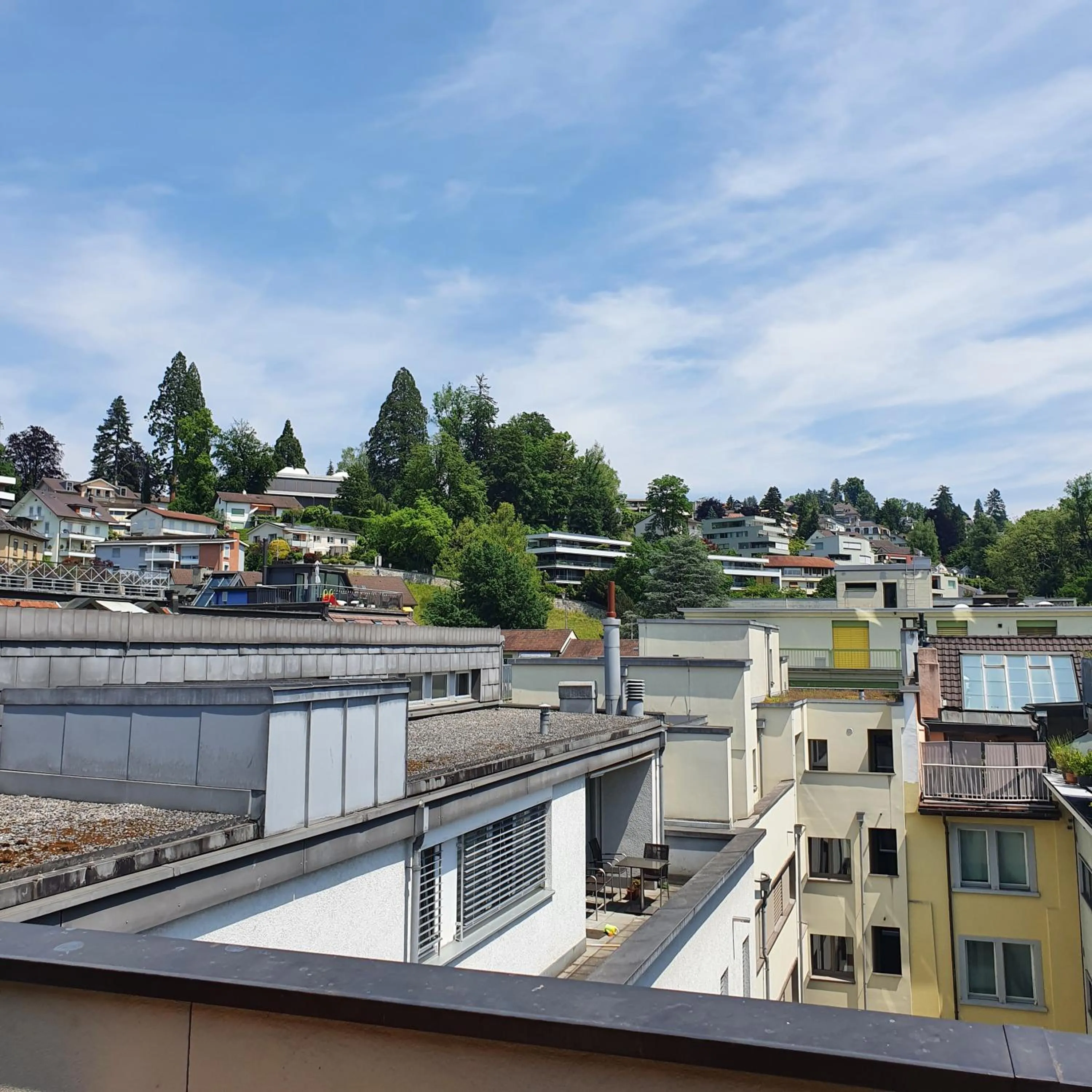 Top City Center Apartments location next to Lion Monument