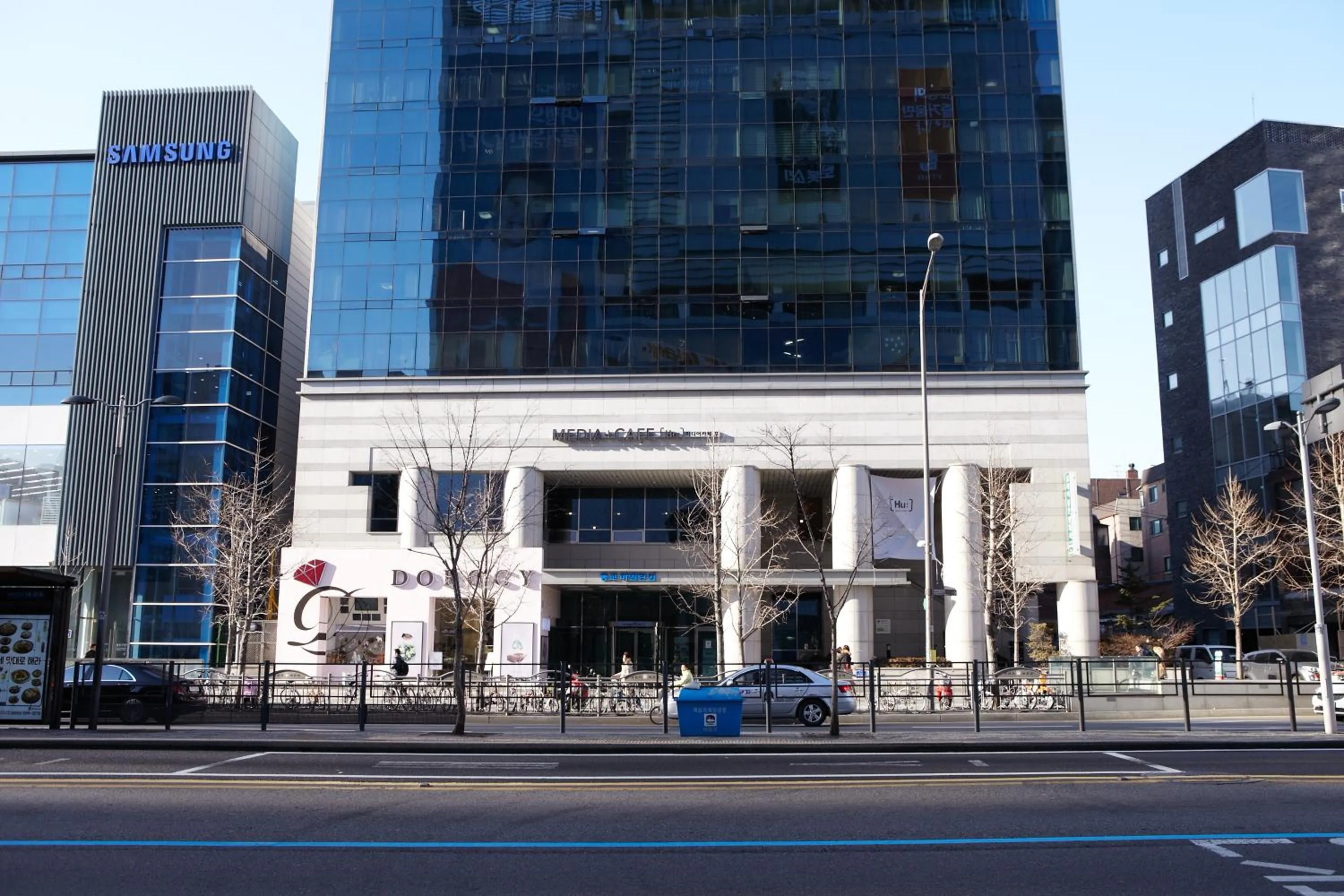 Facade/entrance, Property Building in Sam Stay Hongdae